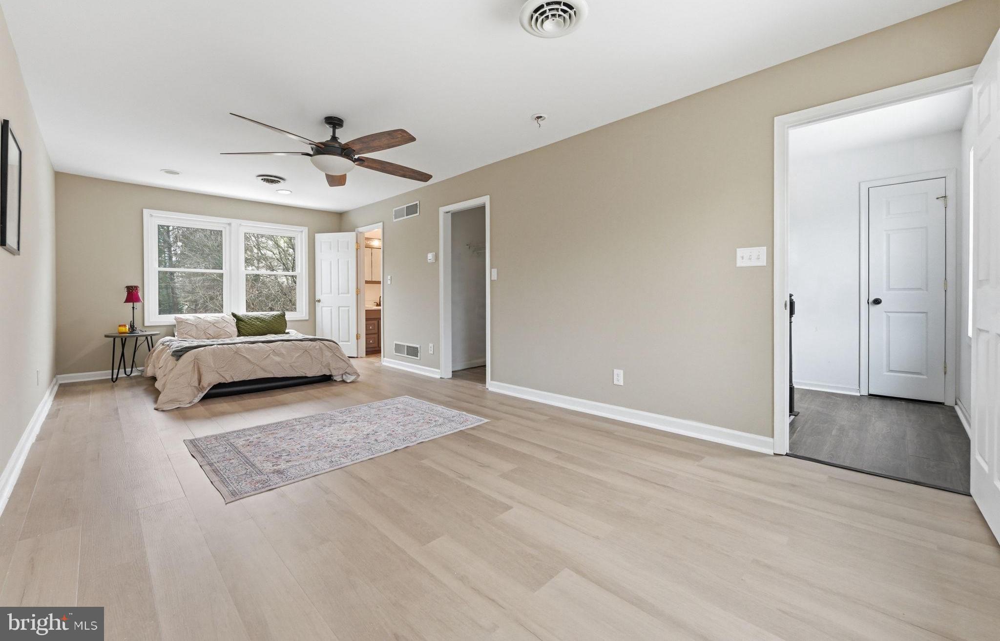 ROLLING MEADOWS - Residential