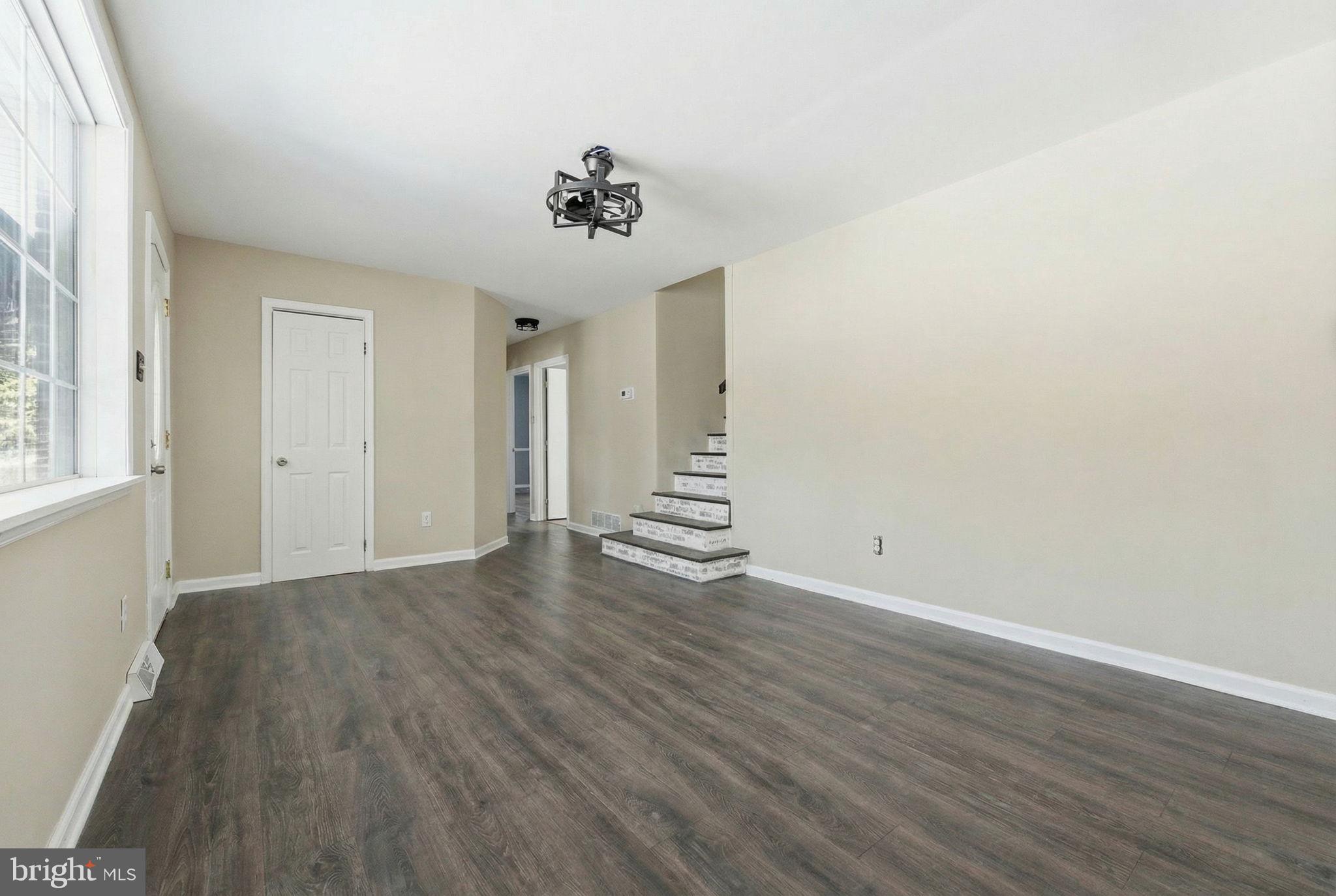 ROLLING MEADOWS - Residential