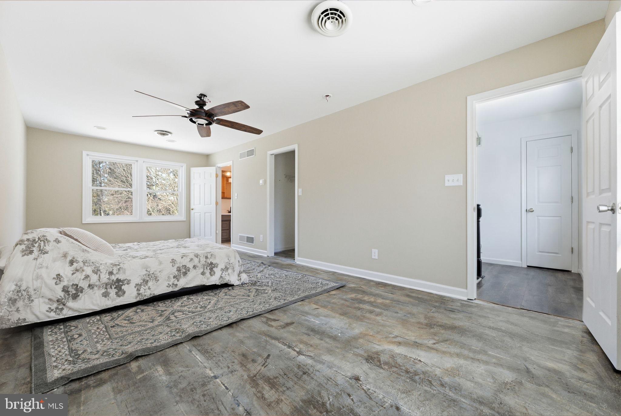 ROLLING MEADOWS - Residential