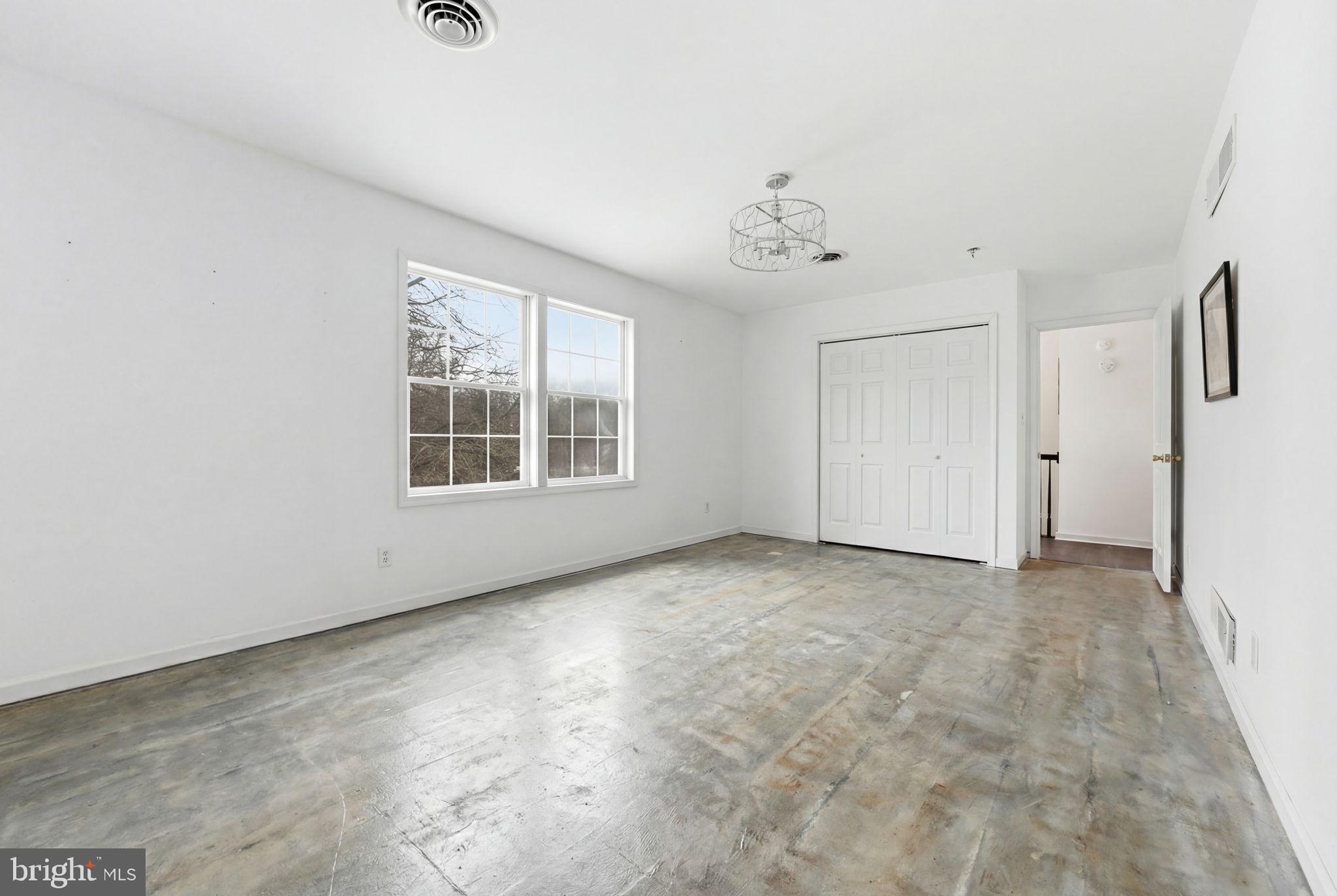 ROLLING MEADOWS - Residential