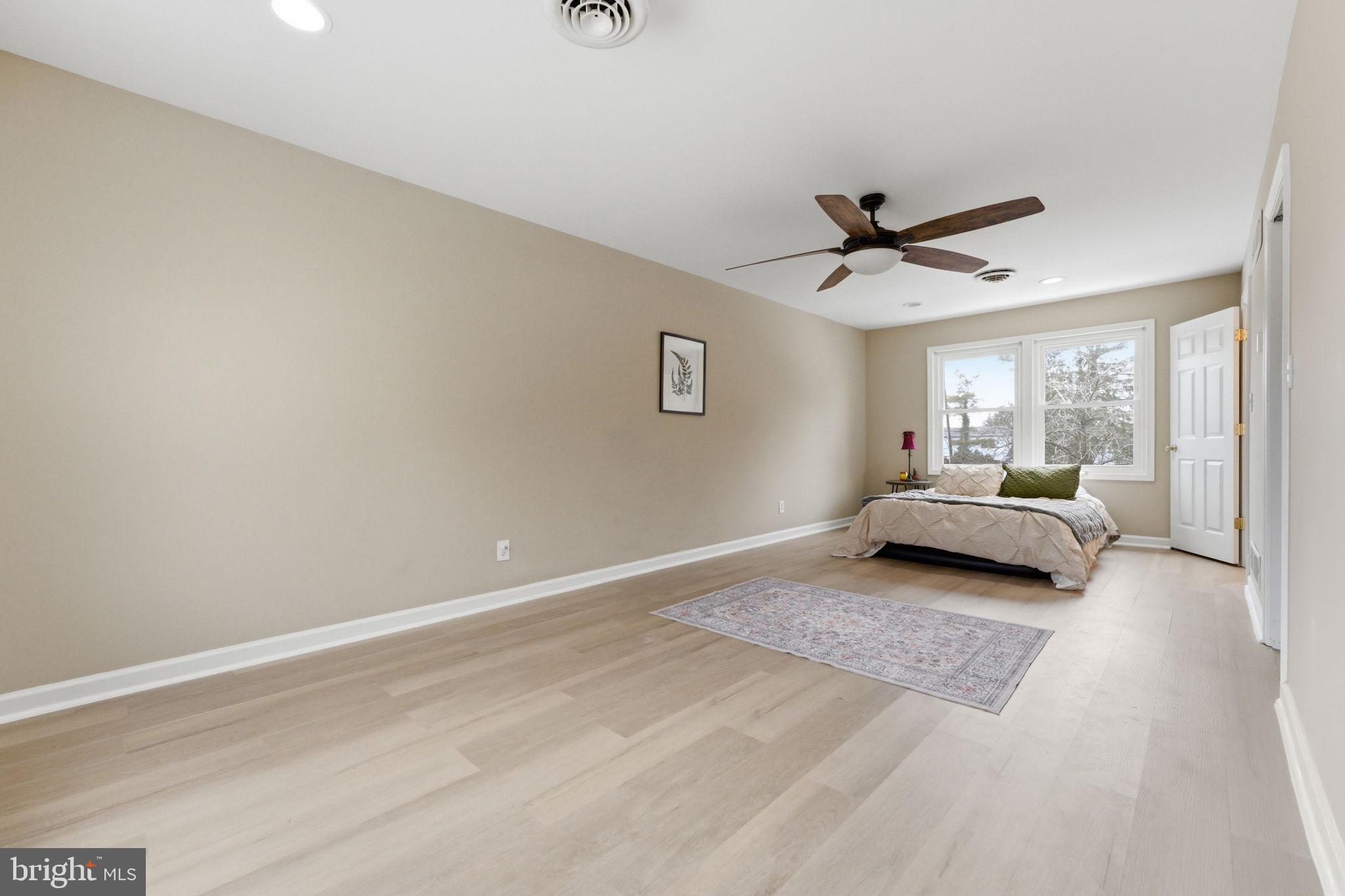 ROLLING MEADOWS - Residential