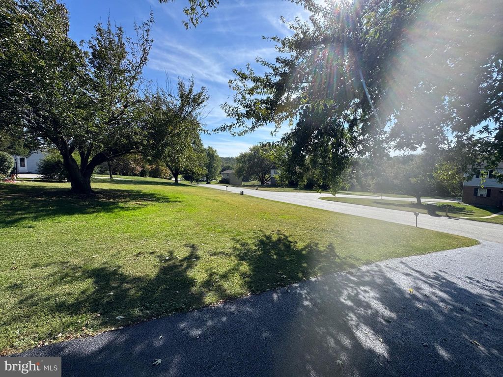 Photo of 908 Sunrise Lane, WRIGHTSVILLE, PA 17368 (MLS # PAYK2091114)