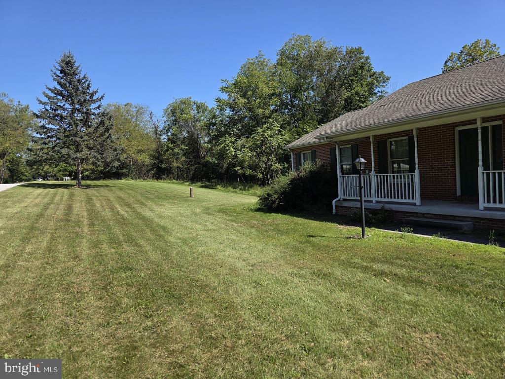 85 WHITE ROAD
