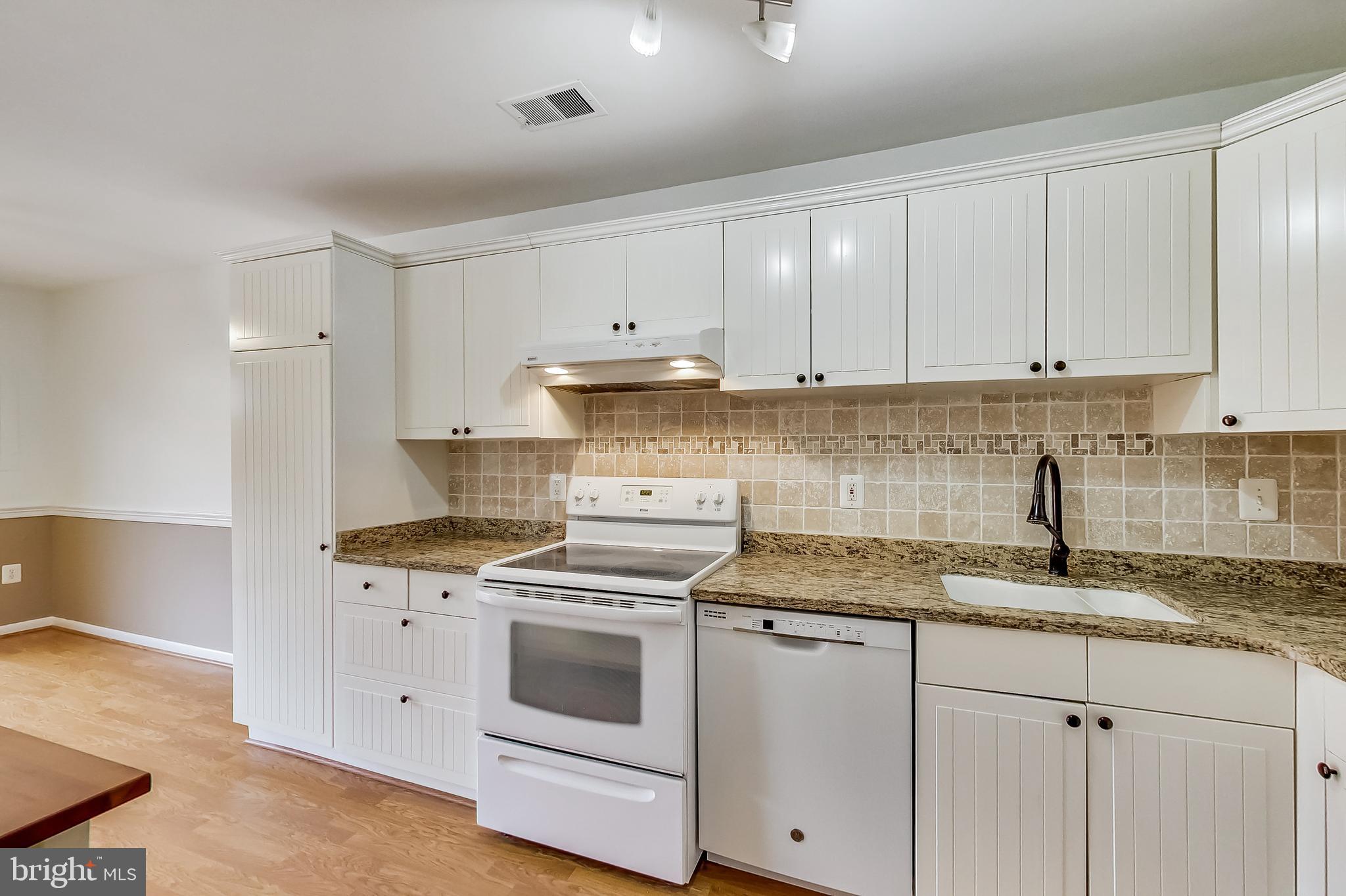 BURKE CENTRE - Residential