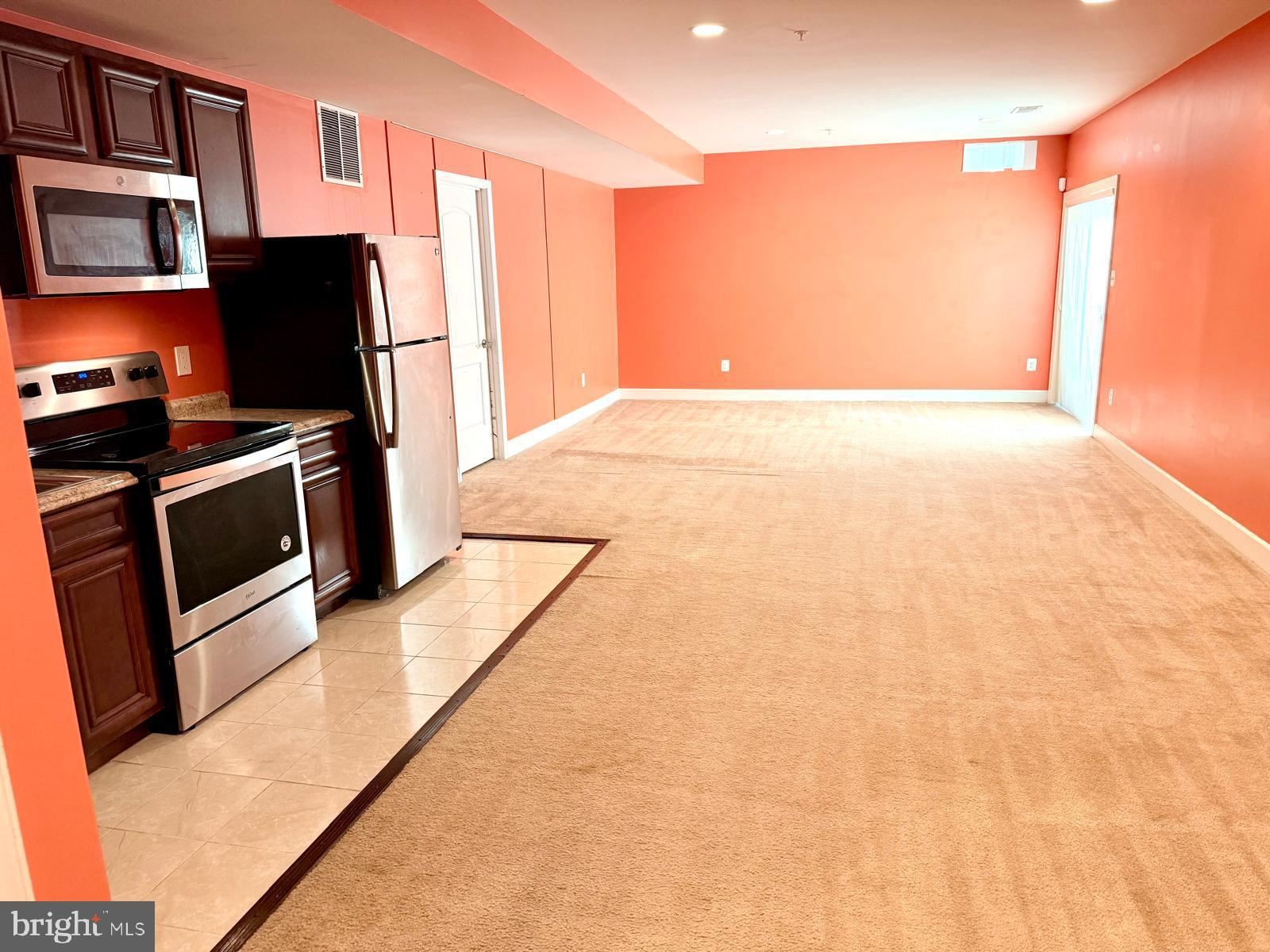 MARLBORO RIDING-PLAT 1> - Residential Lease