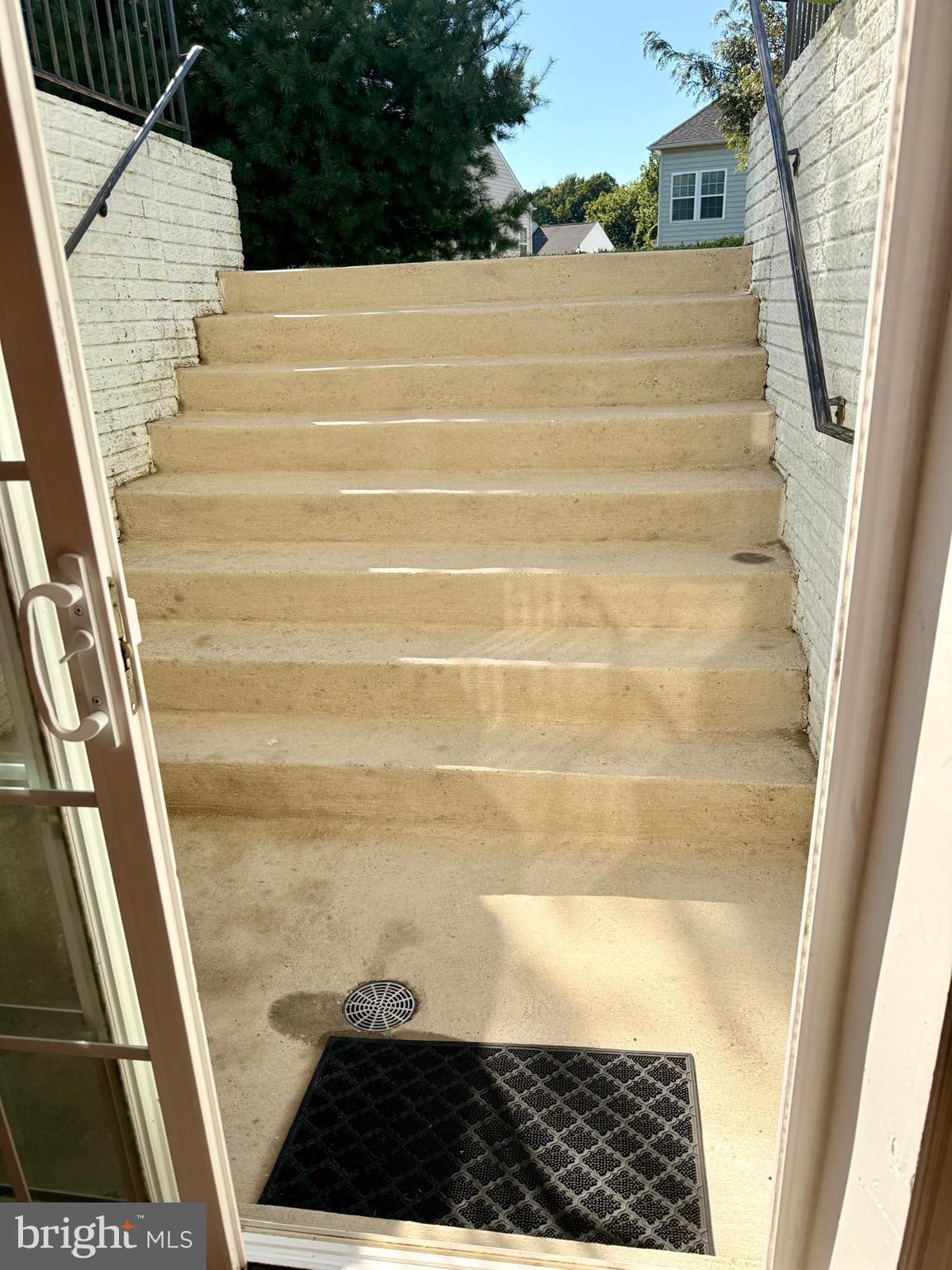 MARLBORO RIDING-PLAT 1> - Residential Lease