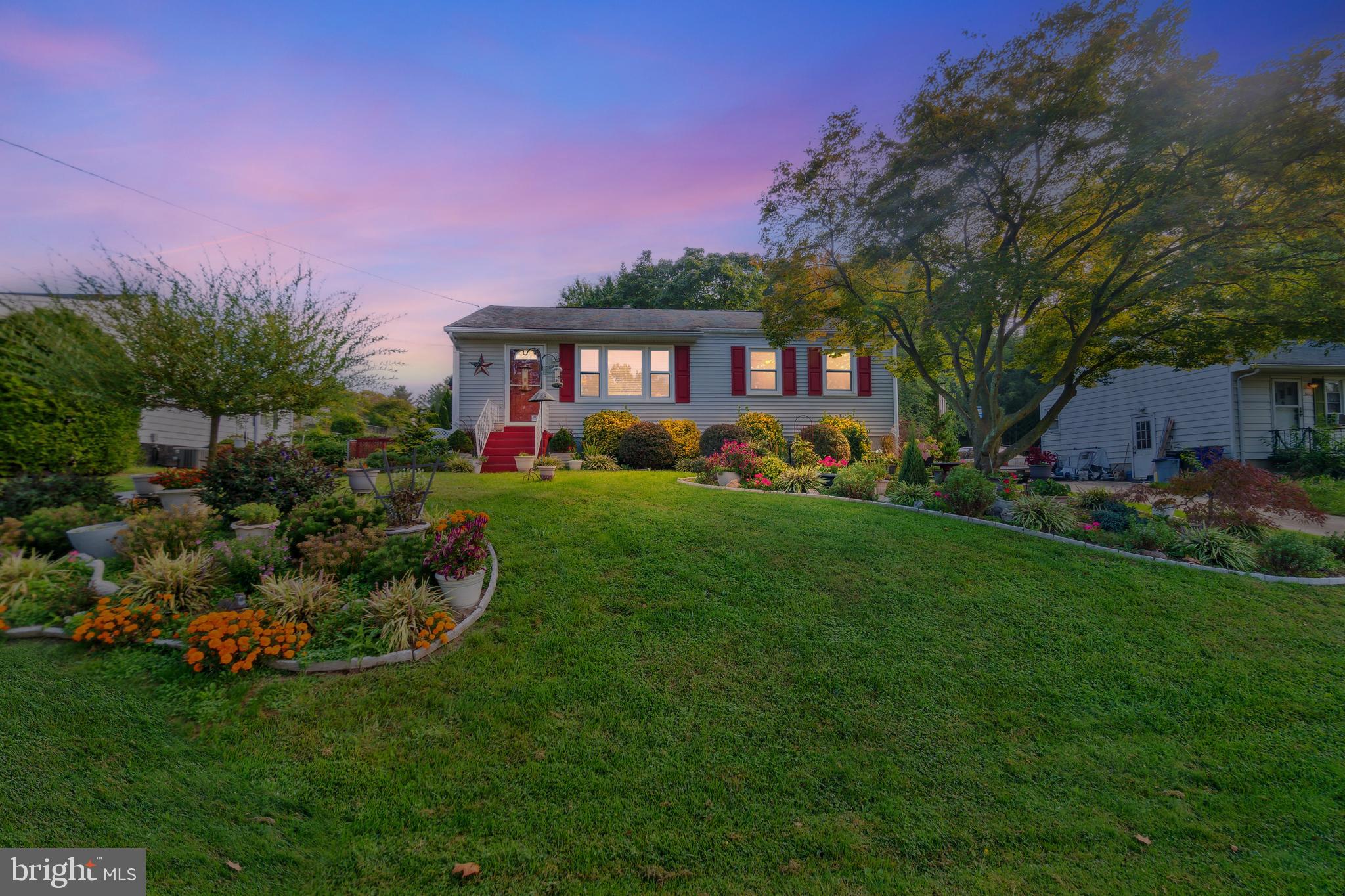 SAVAGE MEADOWS - Residential