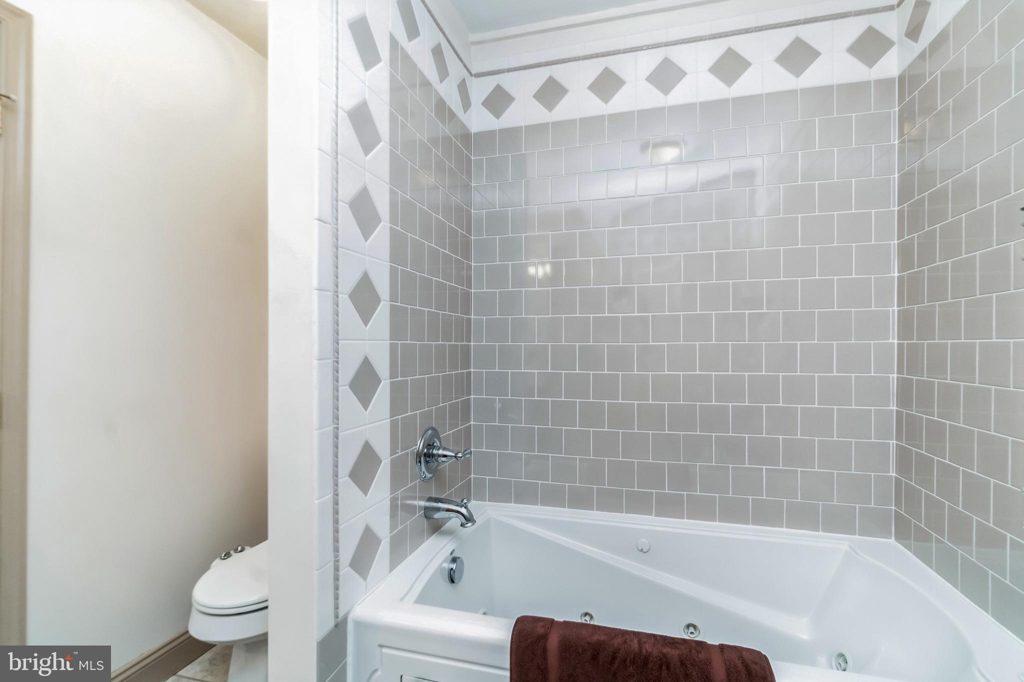 SAVAGE MEADOWS - Residential