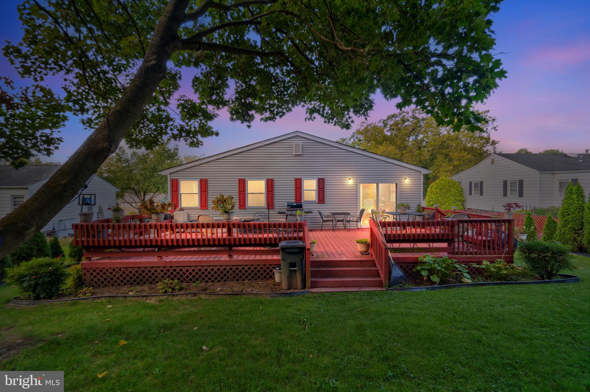 SAVAGE MEADOWS - Residential