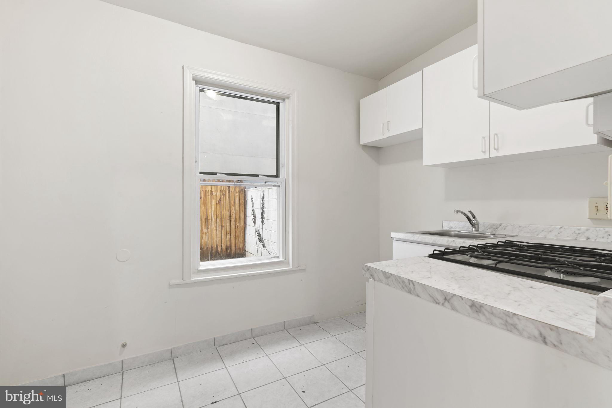 GRADUATE HOSPITAL - Residential