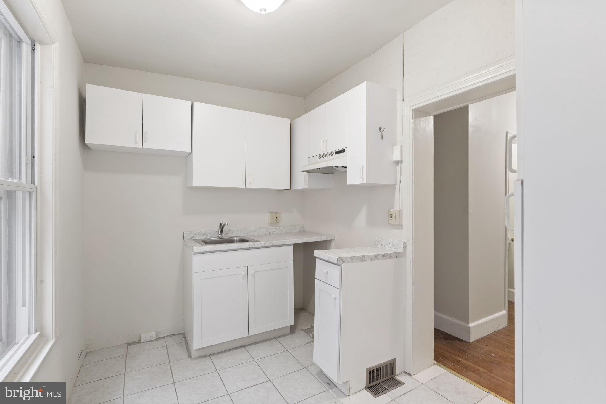 GRADUATE HOSPITAL - Residential