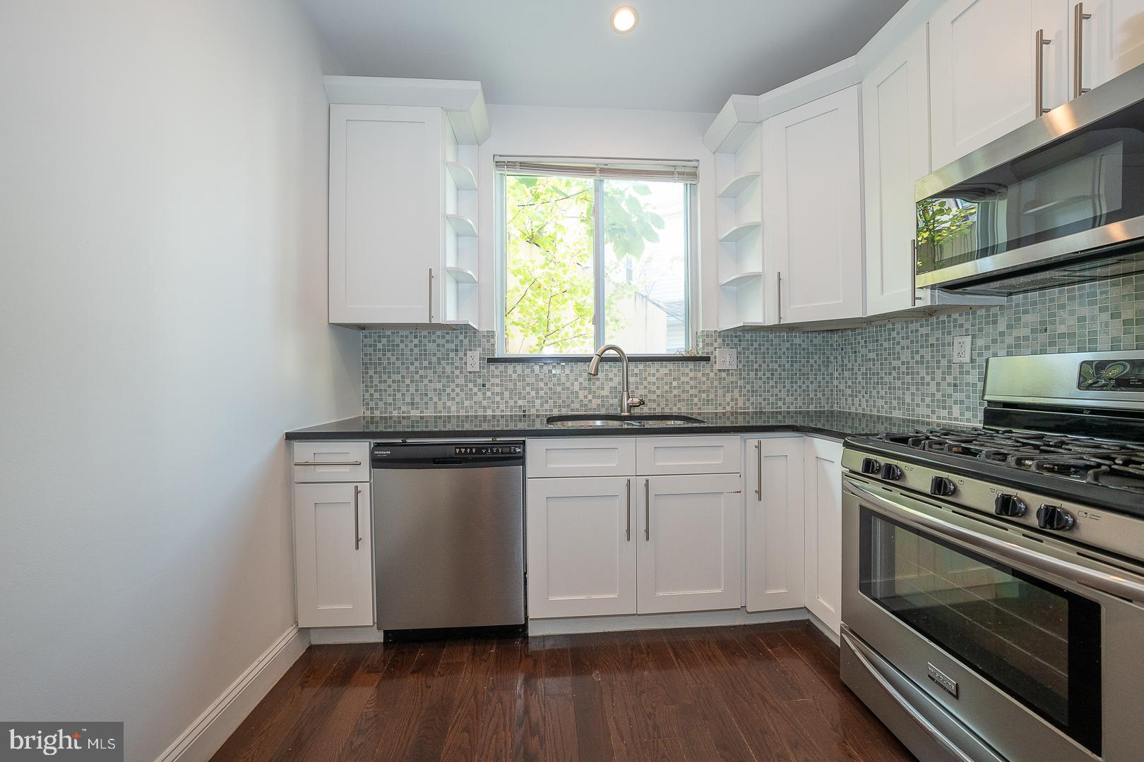 FAIRMOUNT - Residential