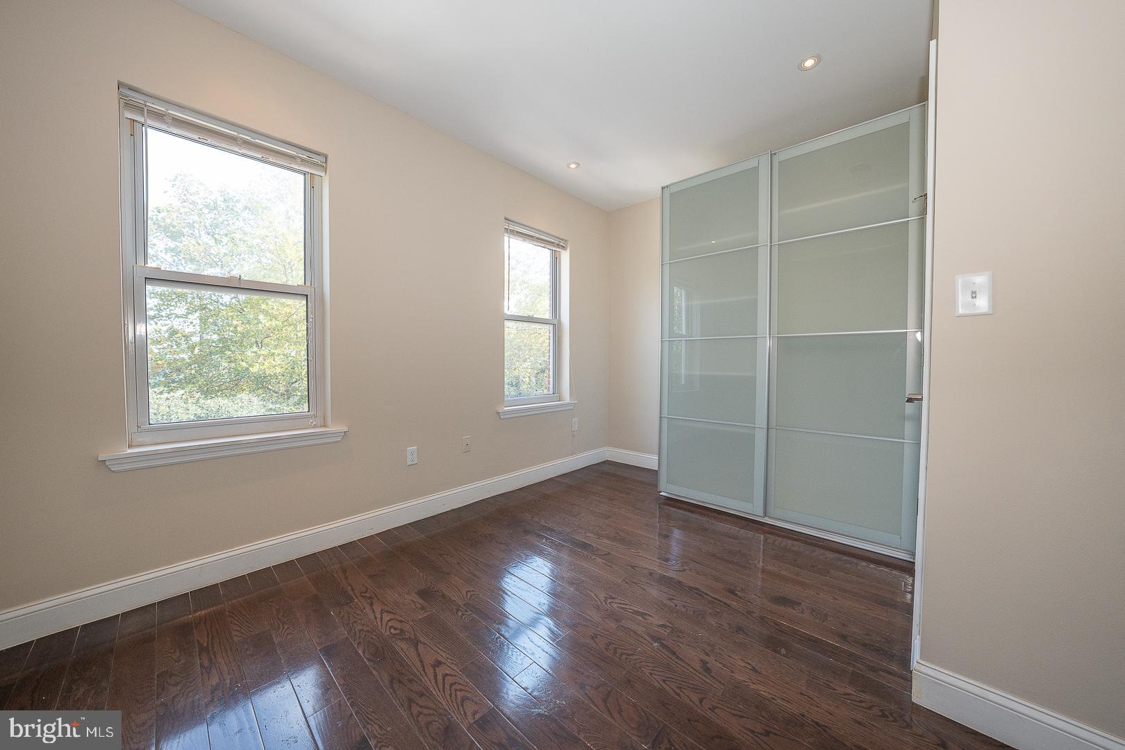 FAIRMOUNT - Residential