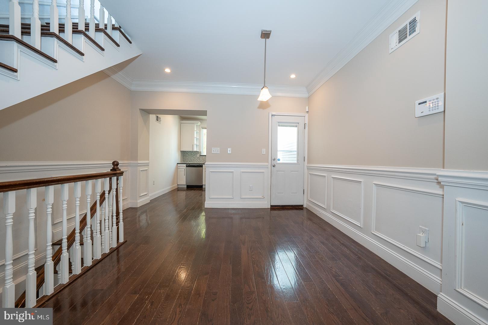 FAIRMOUNT - Residential