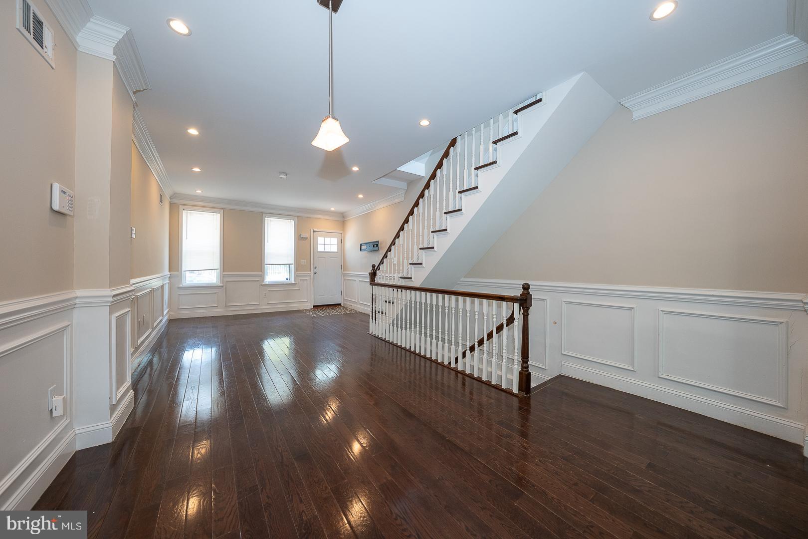 FAIRMOUNT - Residential