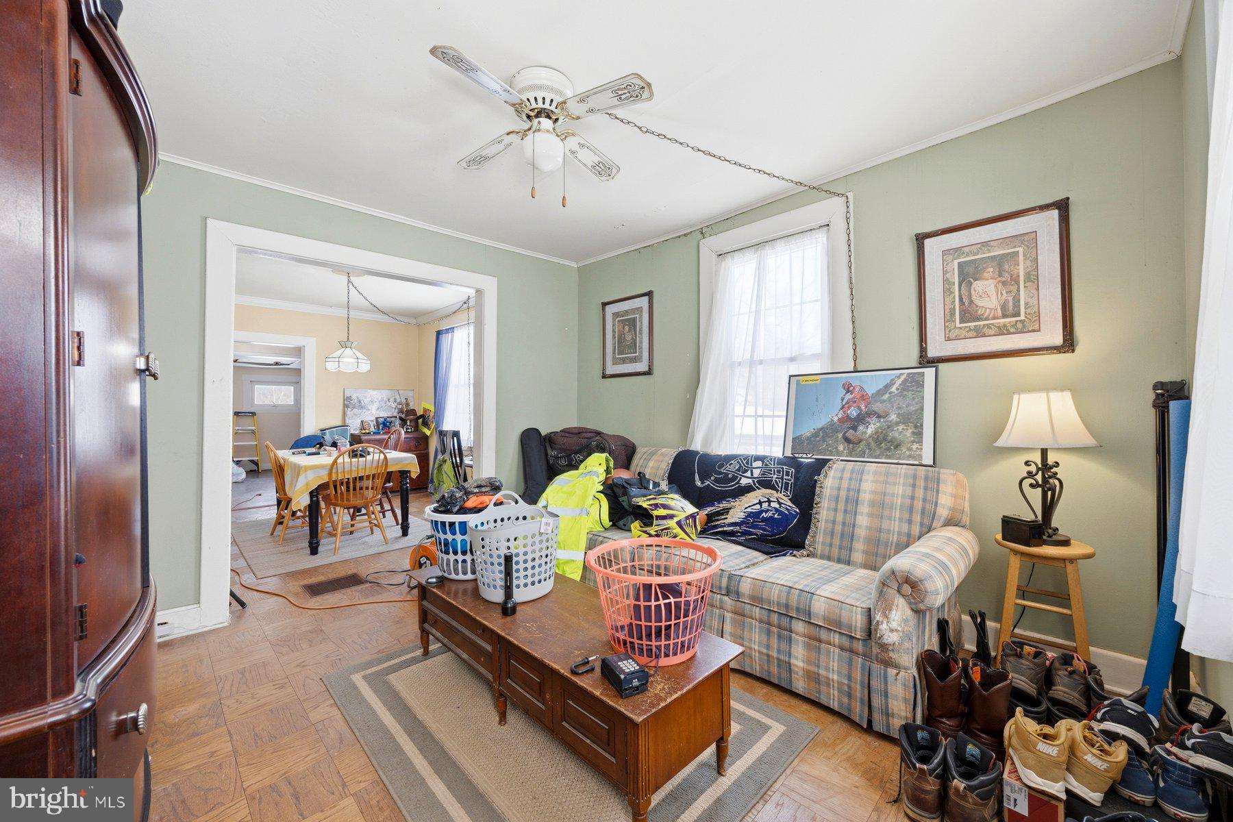 116 GWYNNBROOK AVENUE