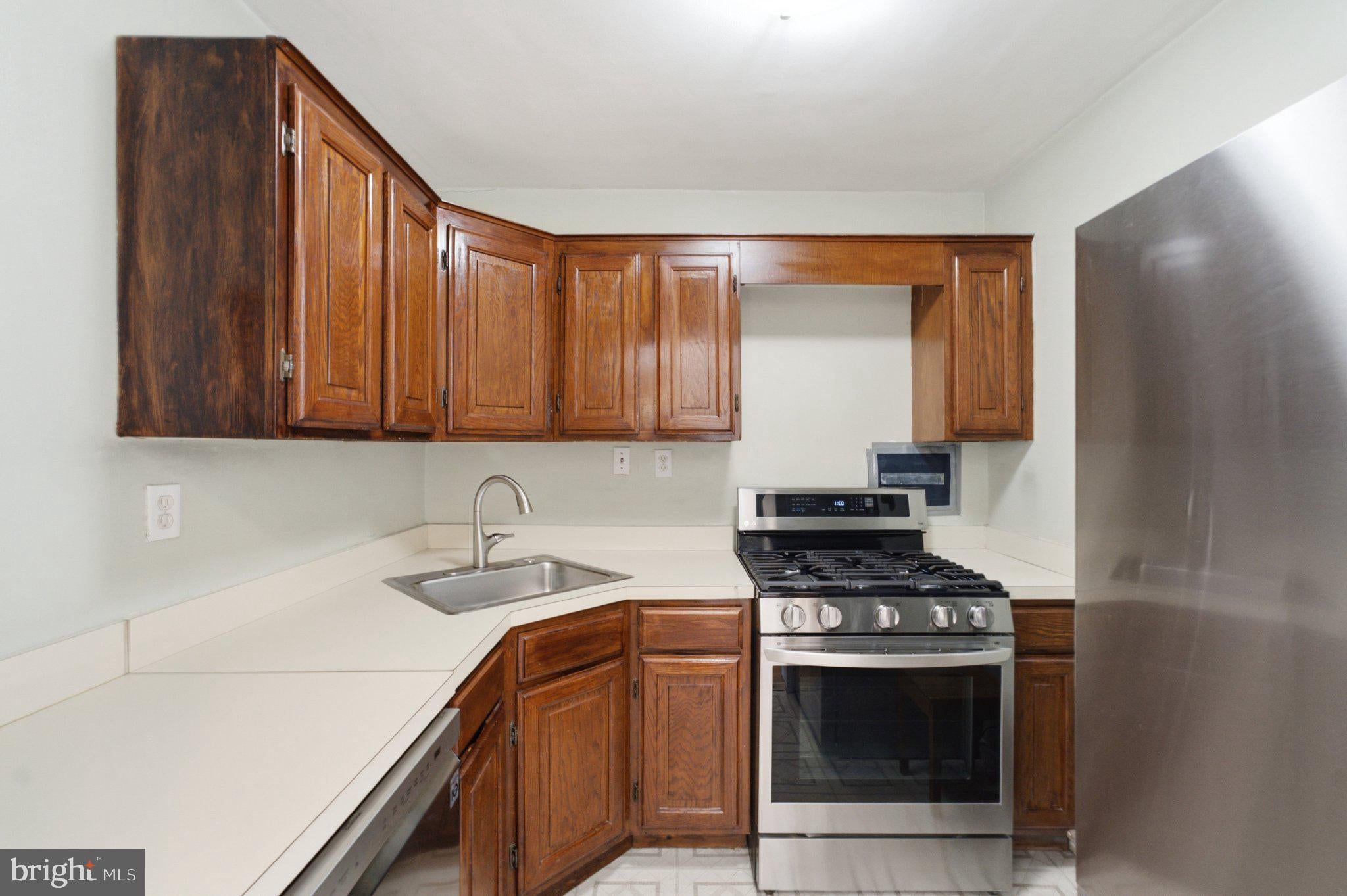 2939 VAN NESS STREET NW 938