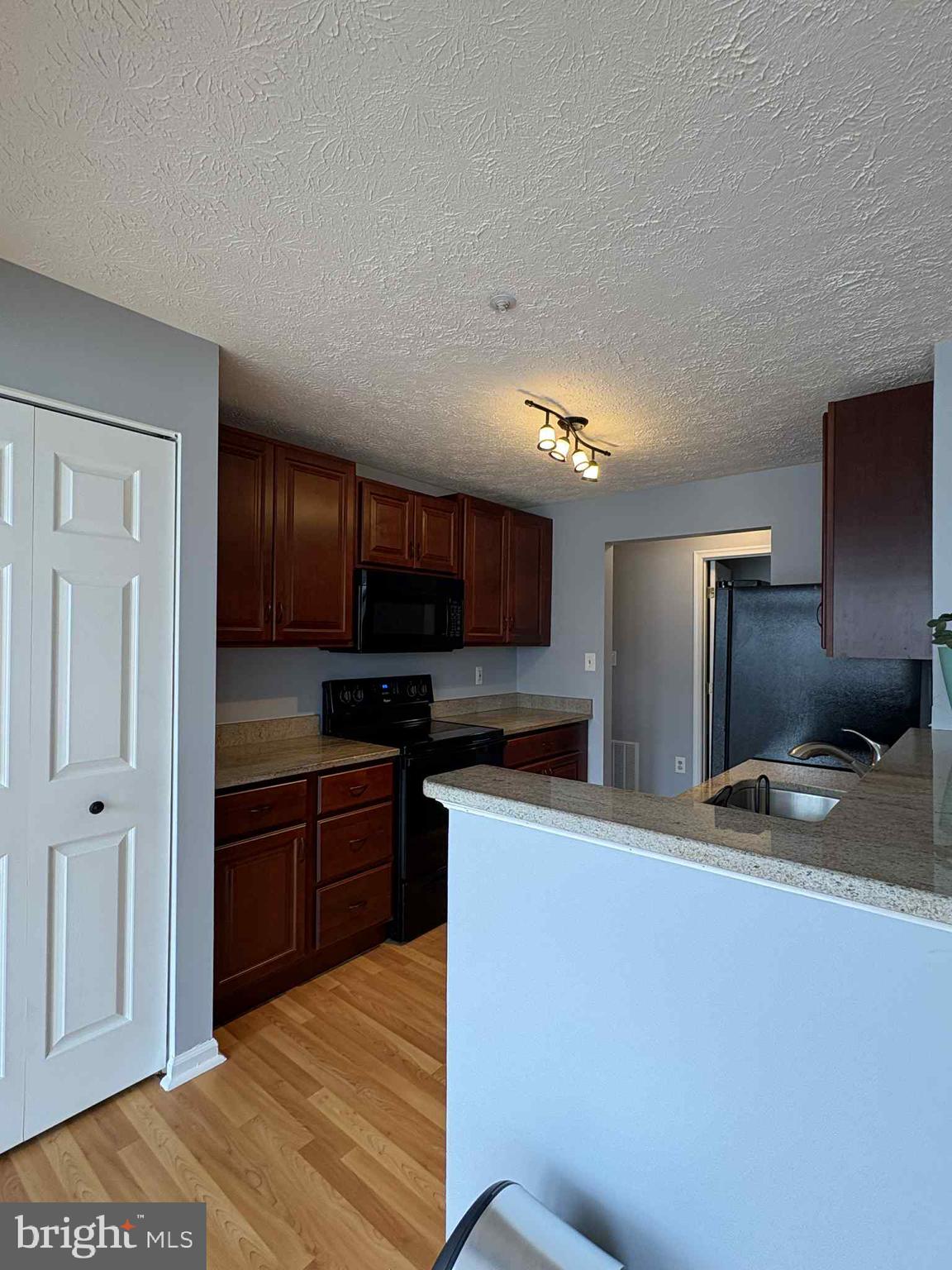 PINEY ORCHARD - Residential Lease