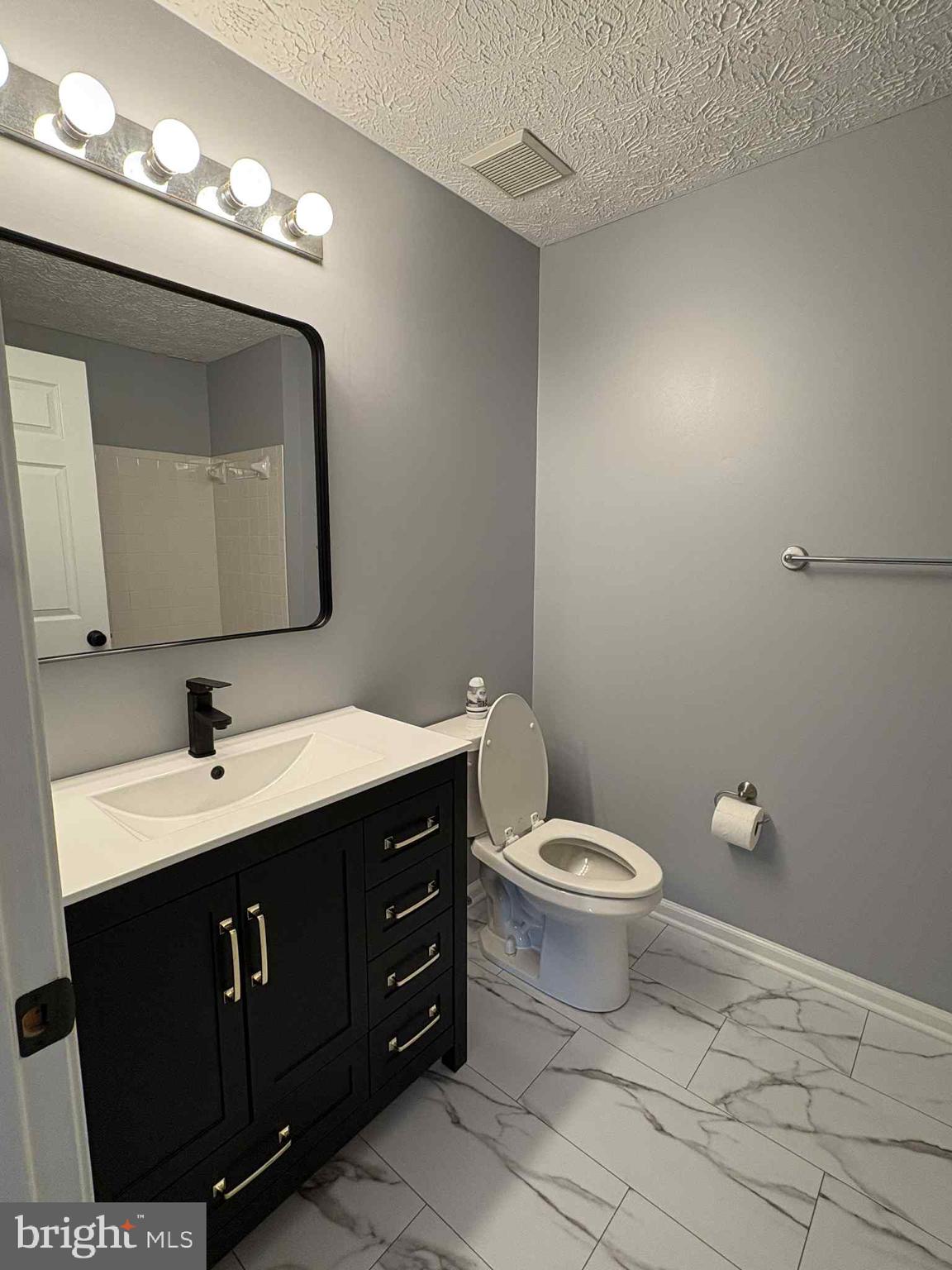 PINEY ORCHARD - Residential Lease