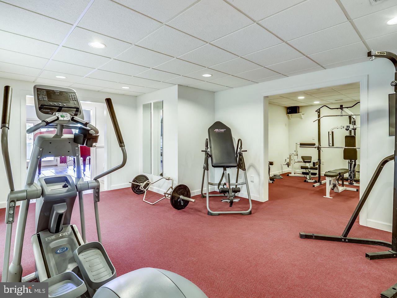 CHURCHTON - Residential