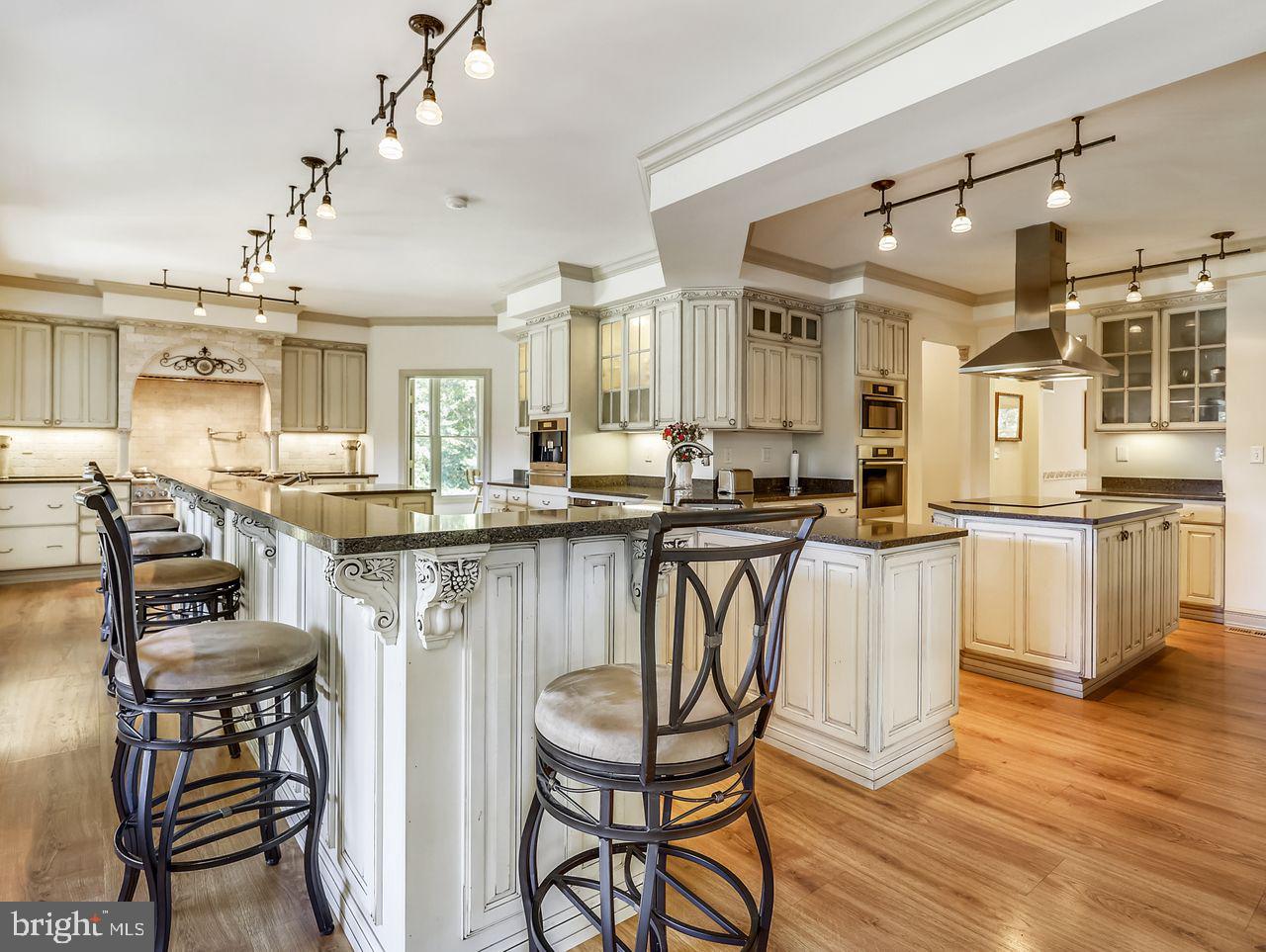 CHURCHTON - Residential