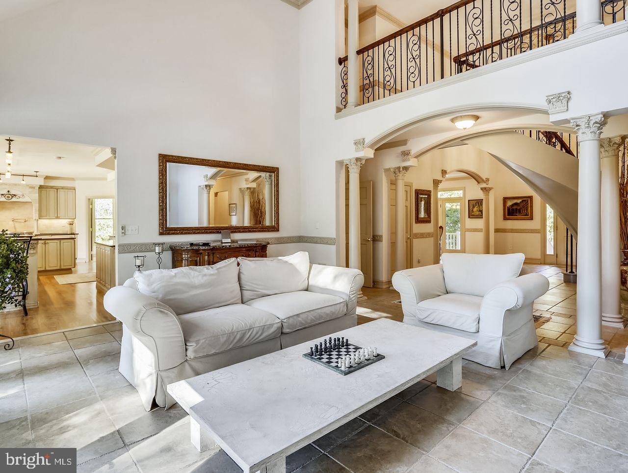 CHURCHTON - Residential