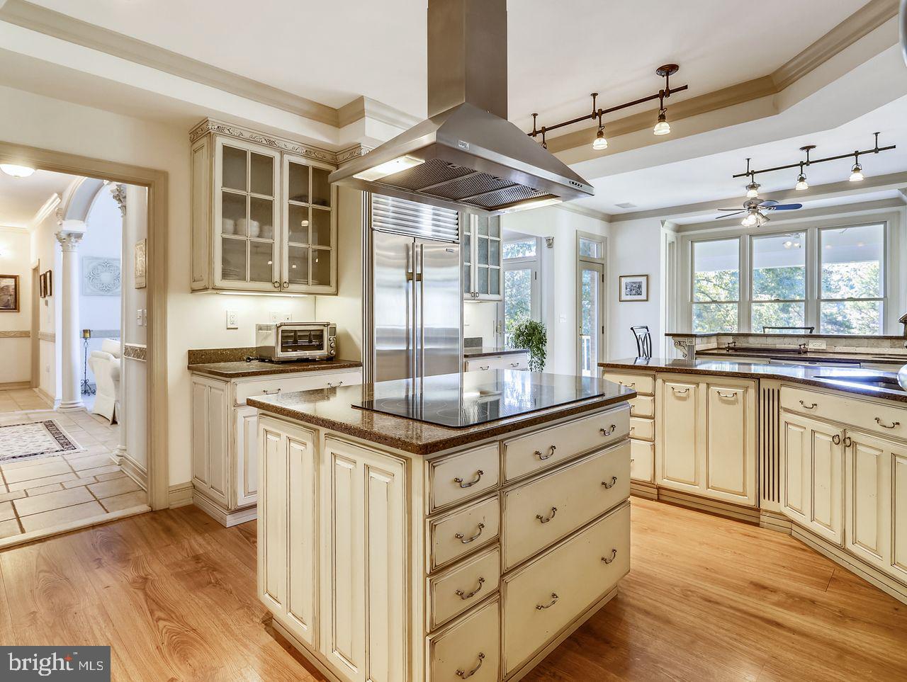 CHURCHTON - Residential