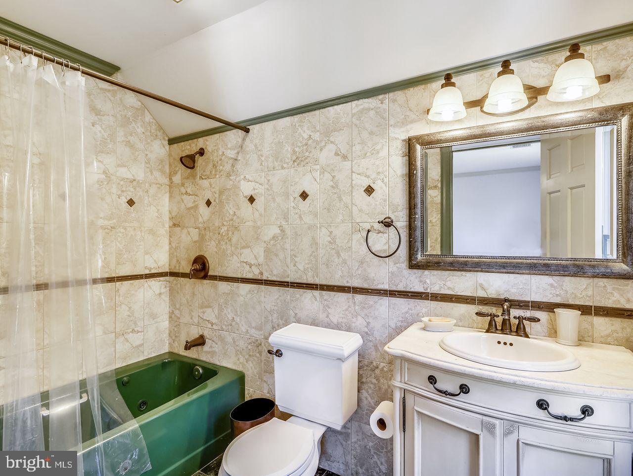 CHURCHTON - Residential