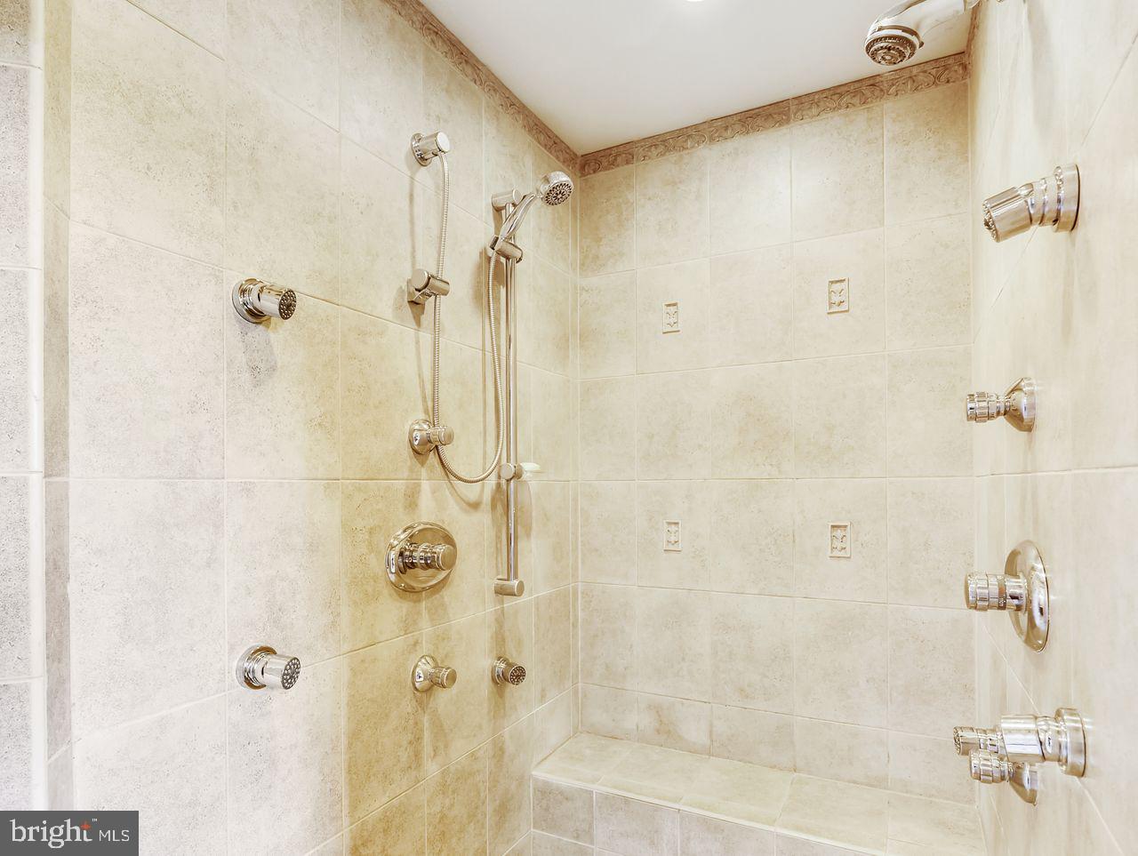 CHURCHTON - Residential