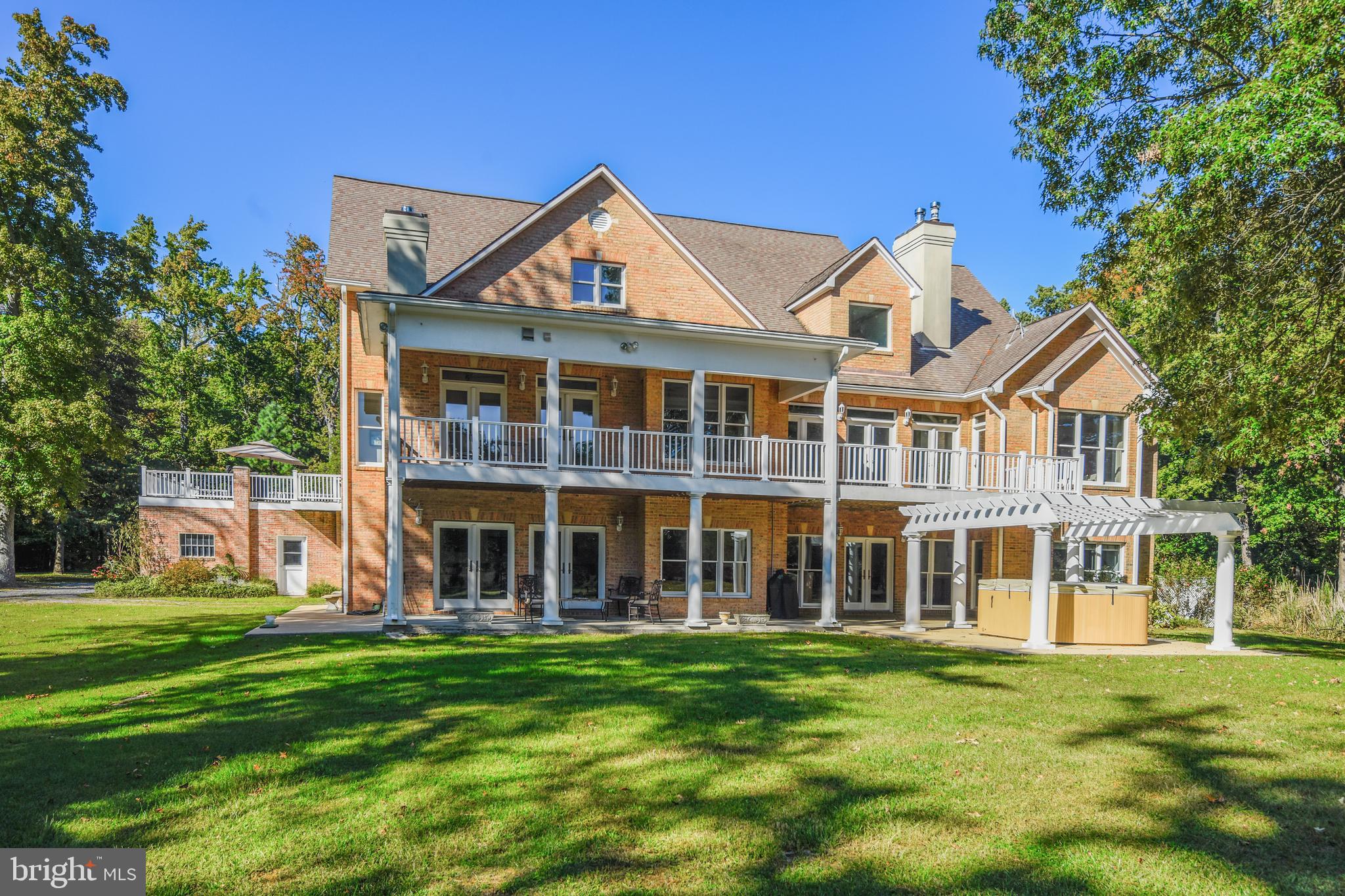 CHURCHTON - Residential