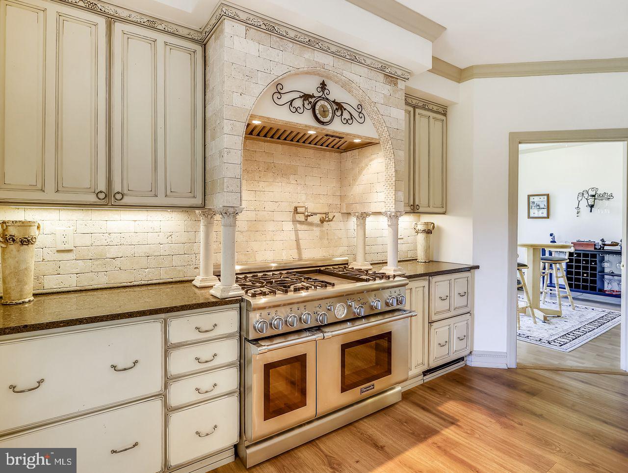 CHURCHTON - Residential