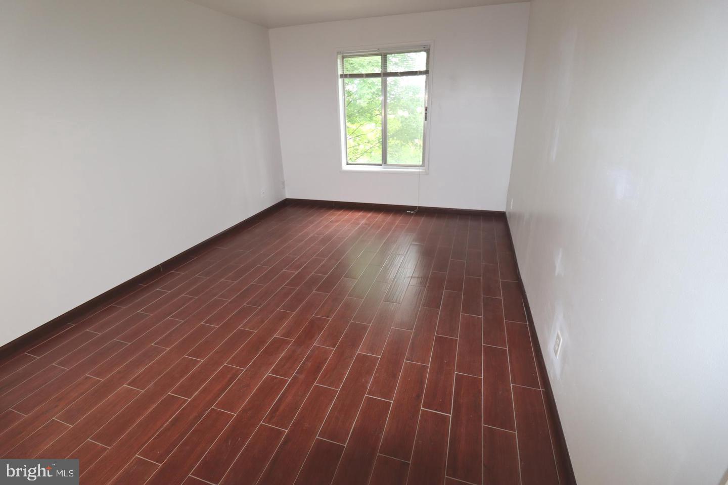 VILLAGE OF WILDE LAKE - Residential Lease