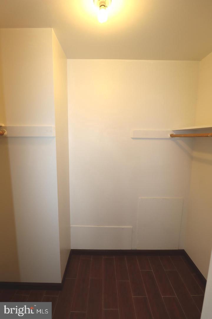 VILLAGE OF WILDE LAKE - Residential Lease