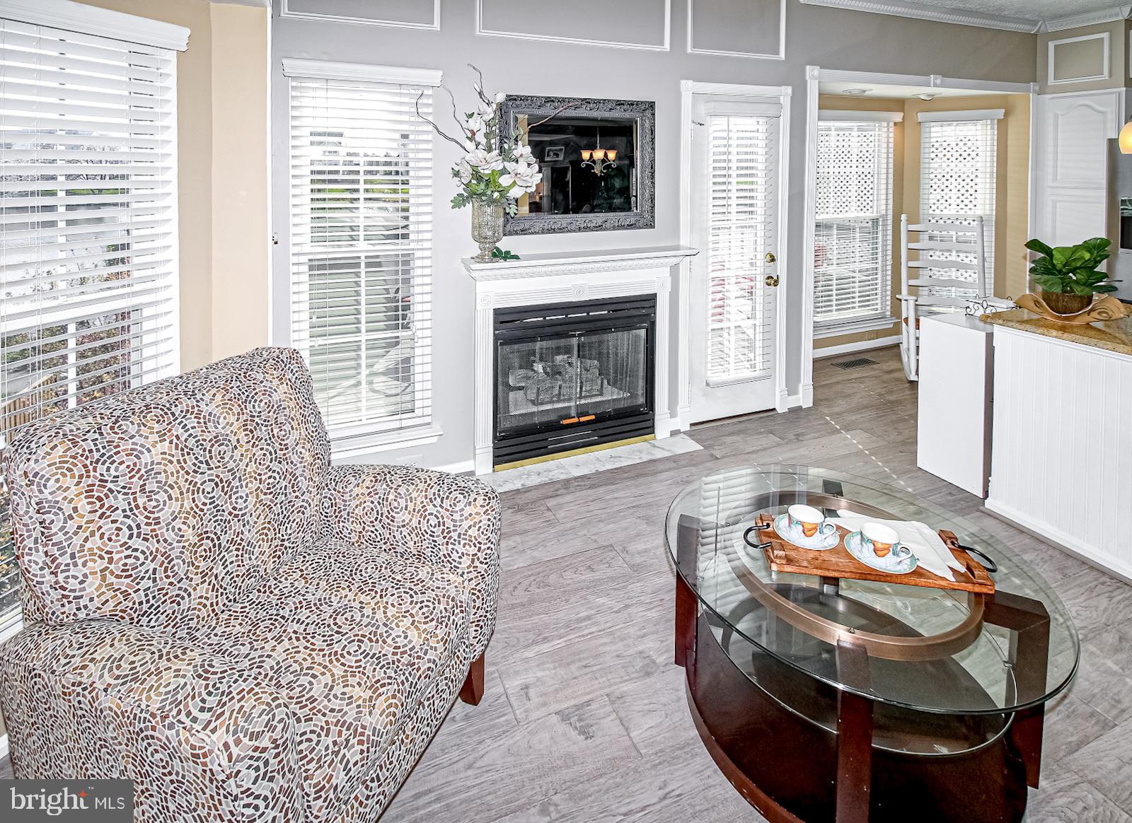 ASHBURN VILLAGE - Residential