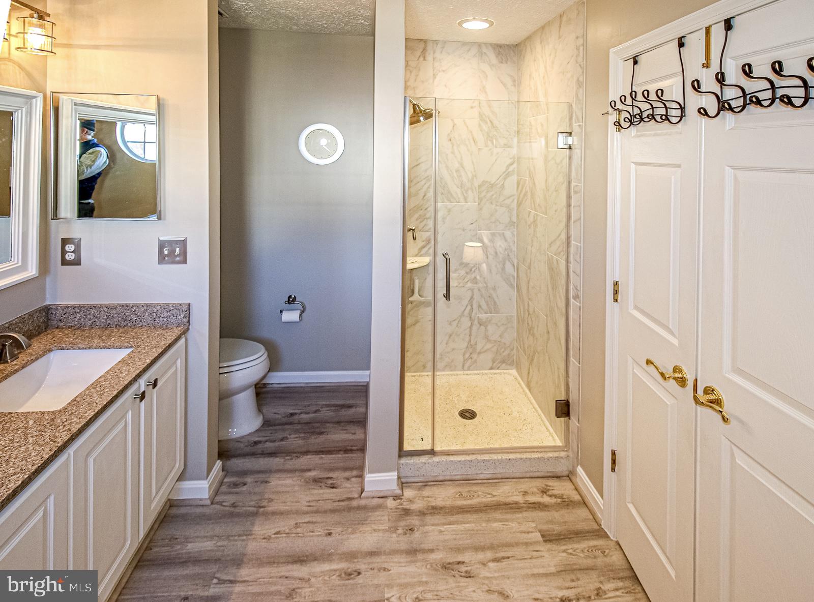 ASHBURN VILLAGE - Residential