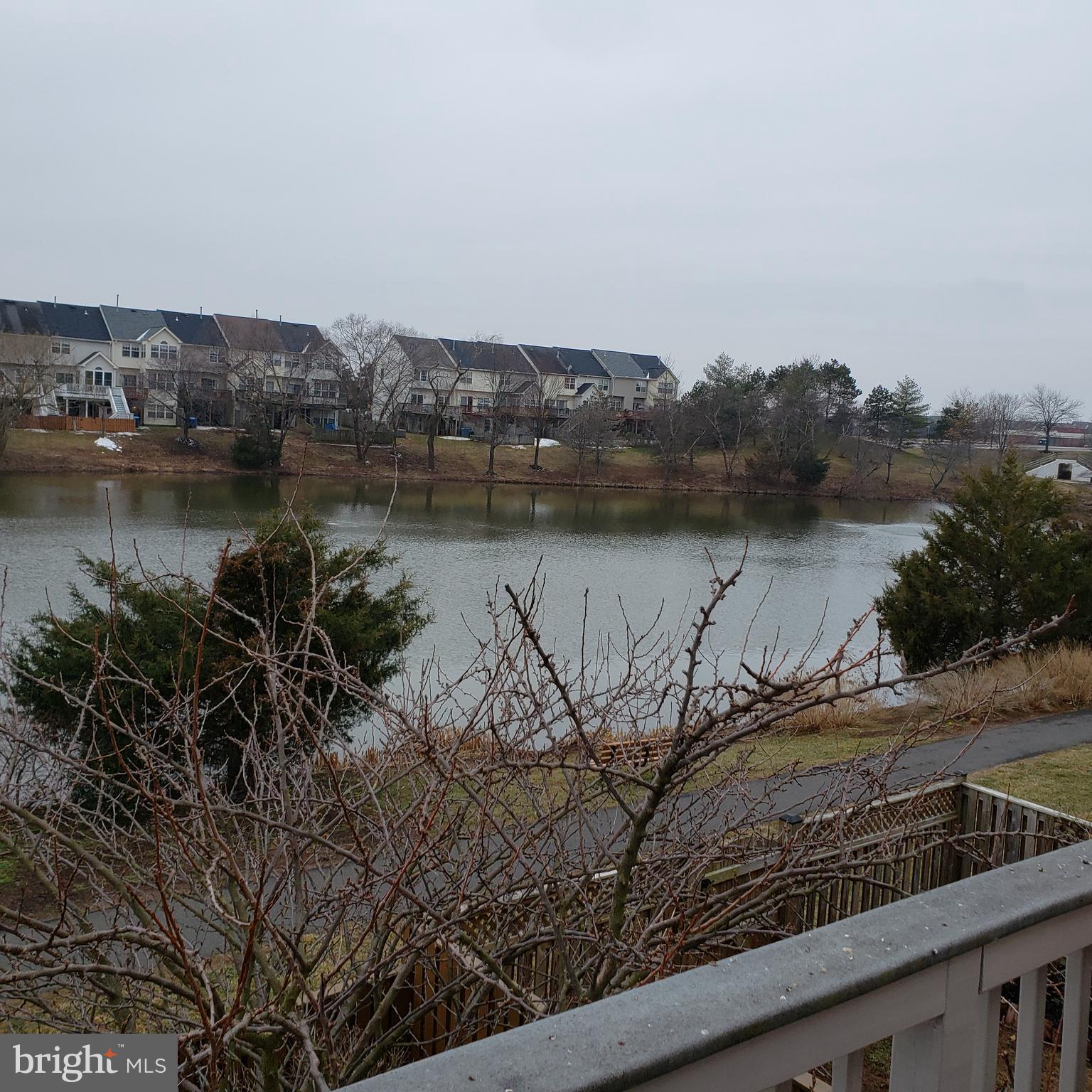 ASHBURN VILLAGE - Residential