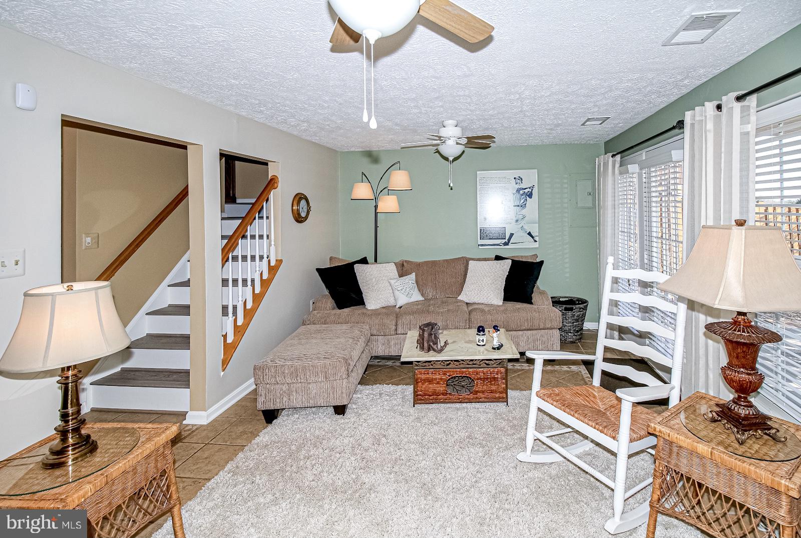 ASHBURN VILLAGE - Residential