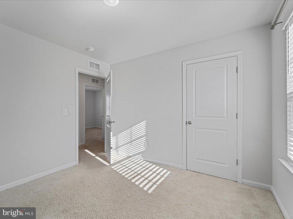 SHENANDOAH CROSSING - Residential Lease