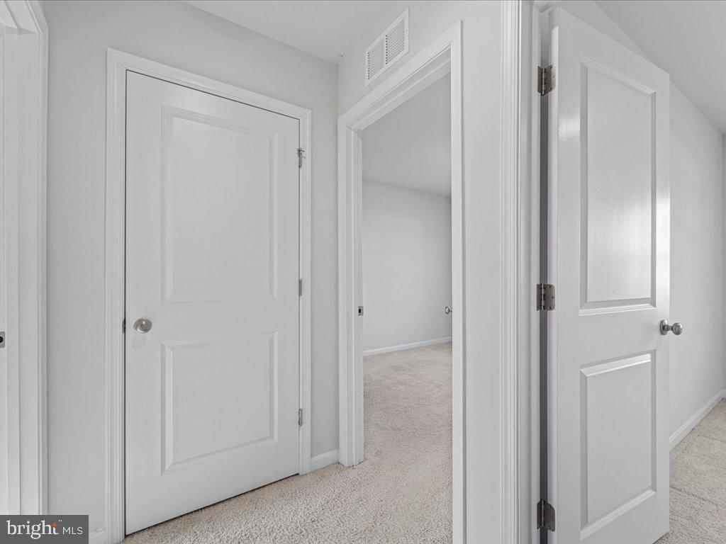 SHENANDOAH CROSSING - Residential Lease