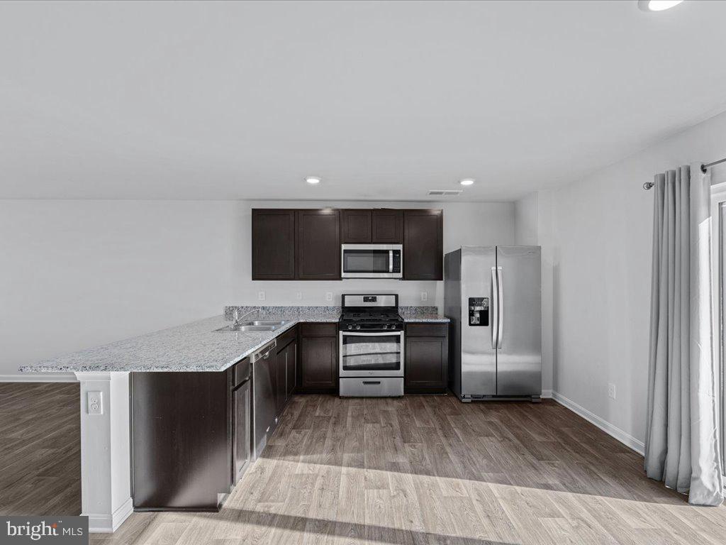 SHENANDOAH CROSSING - Residential Lease