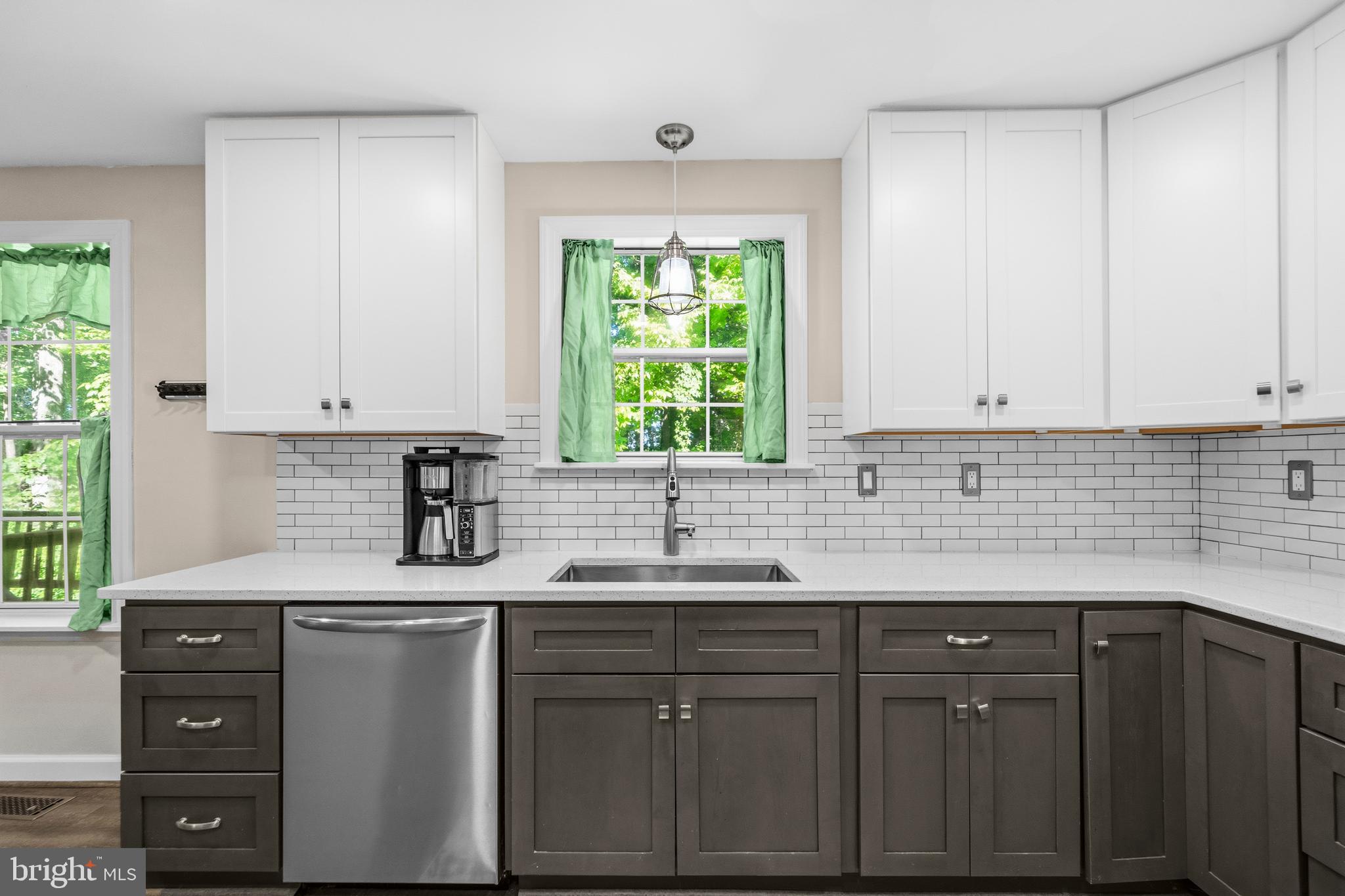 MAXWELL HALL - Residential