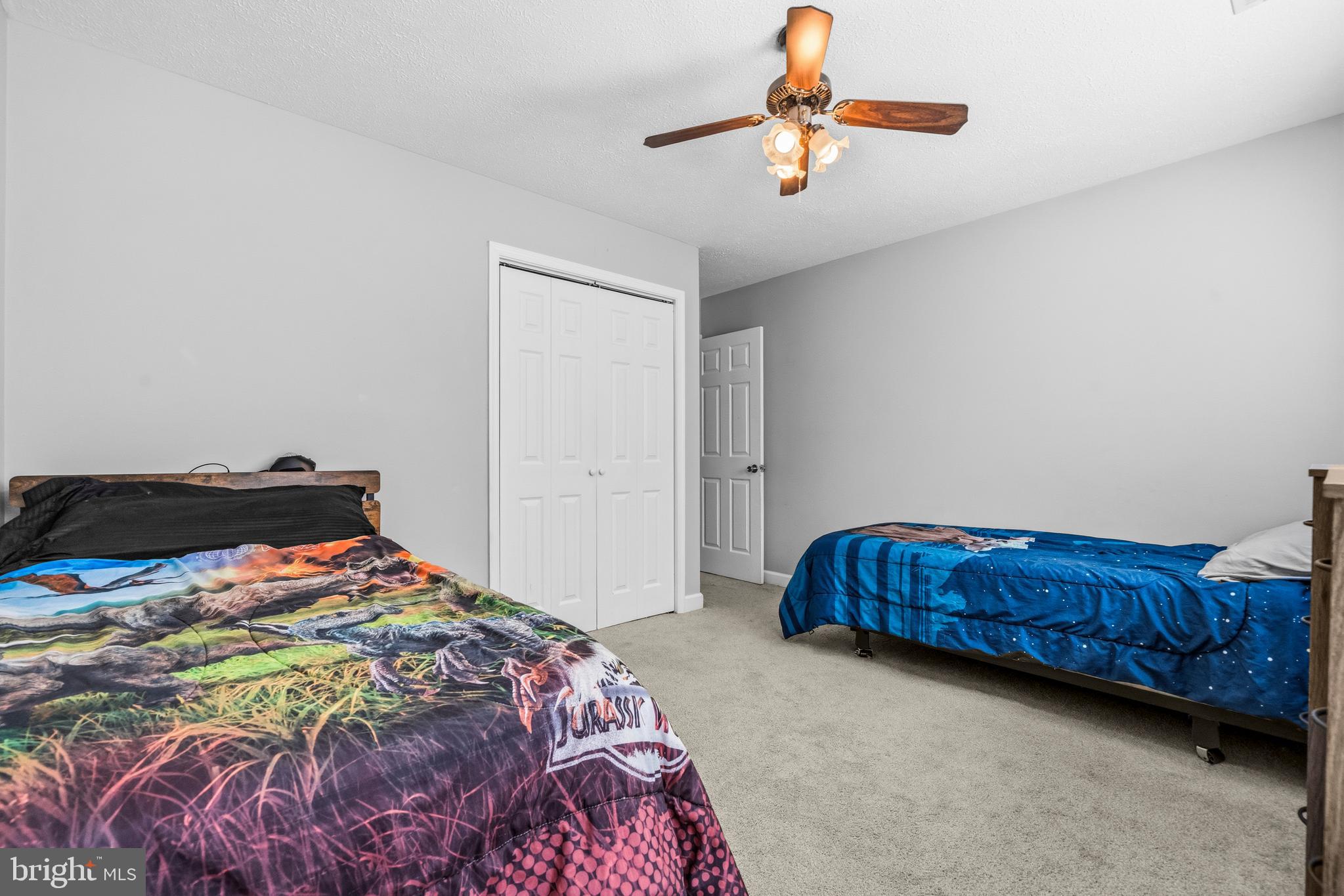 MAXWELL HALL - Residential