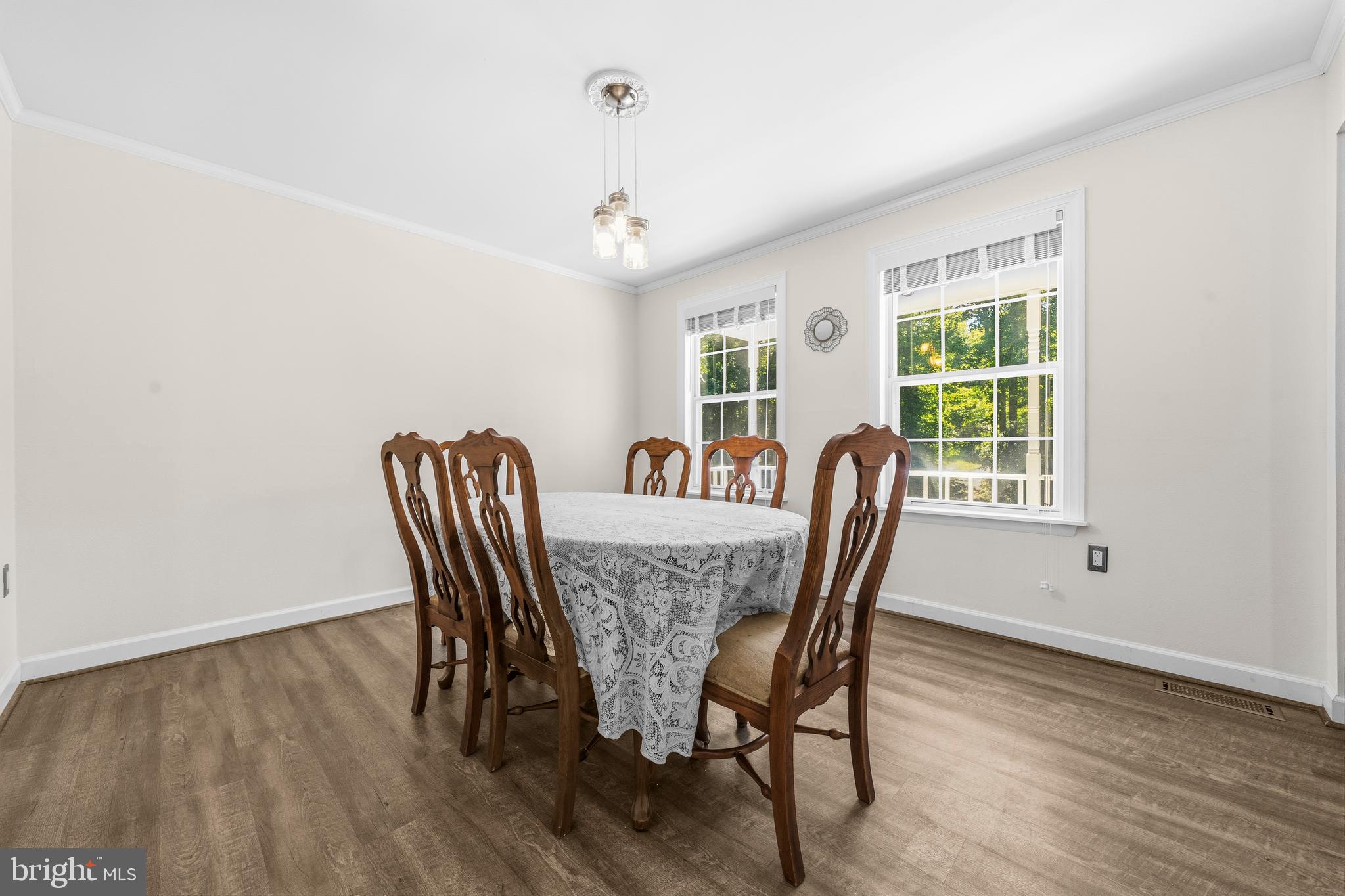 MAXWELL HALL - Residential