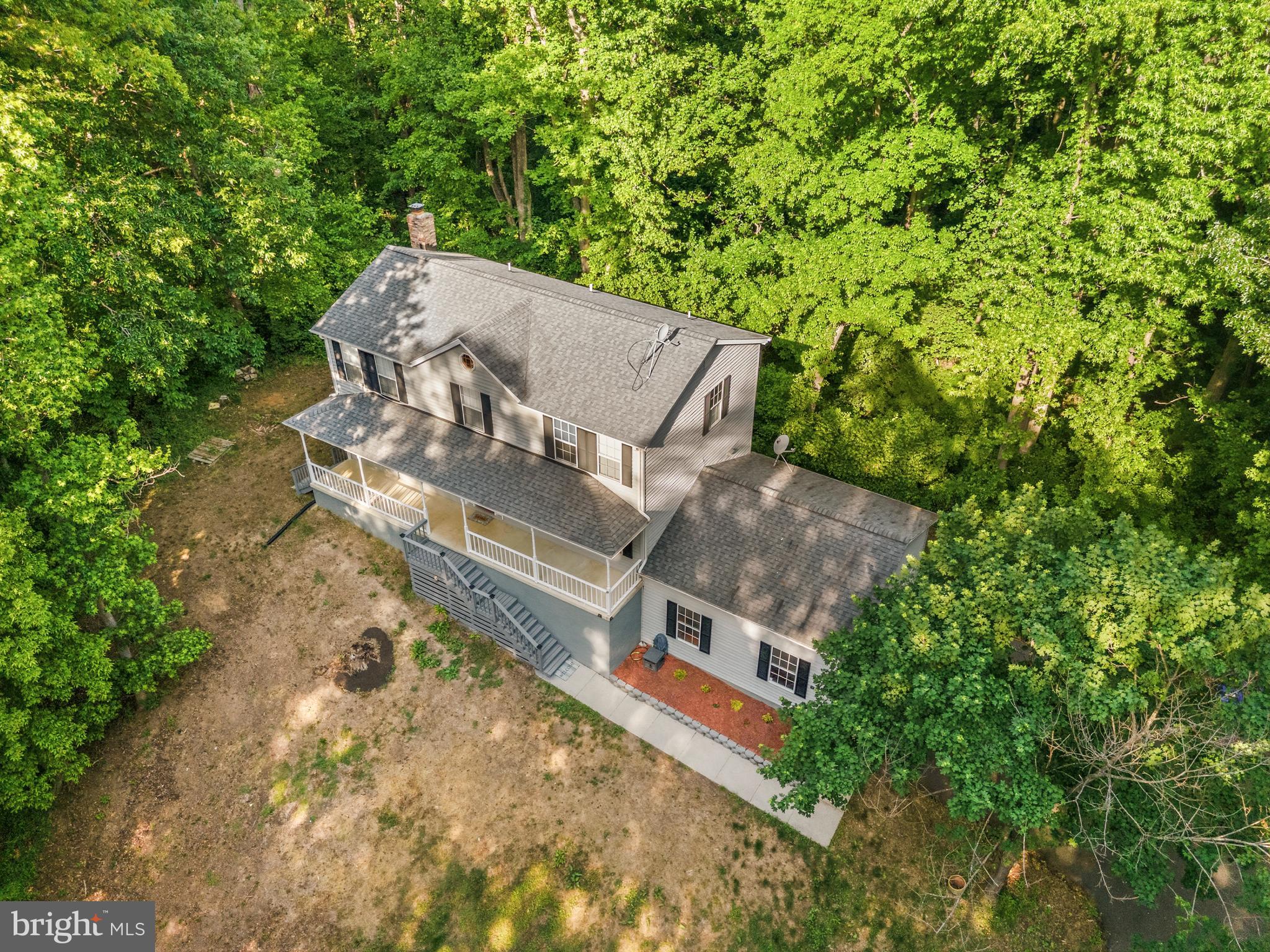 MAXWELL HALL - Residential