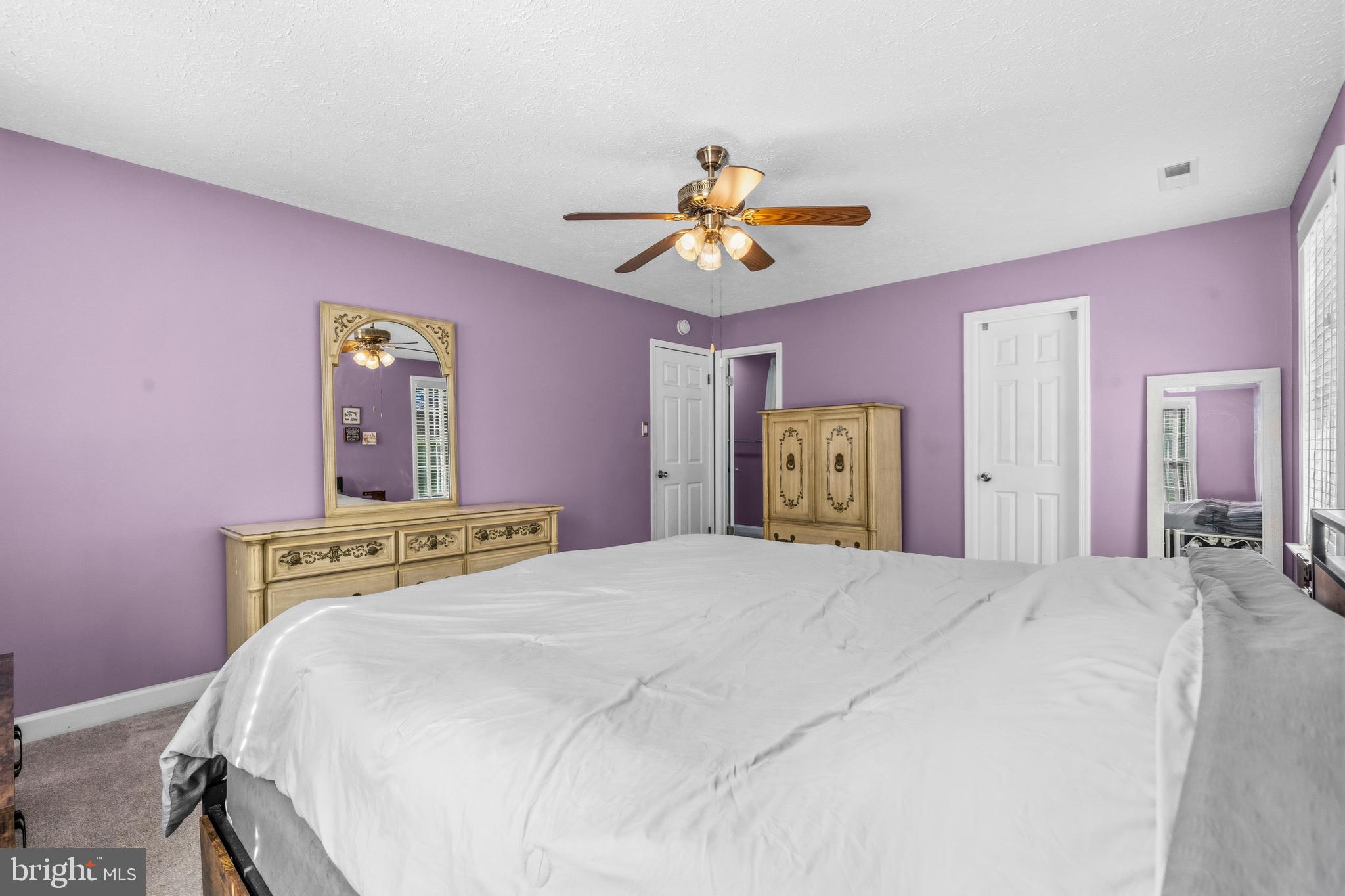 MAXWELL HALL - Residential