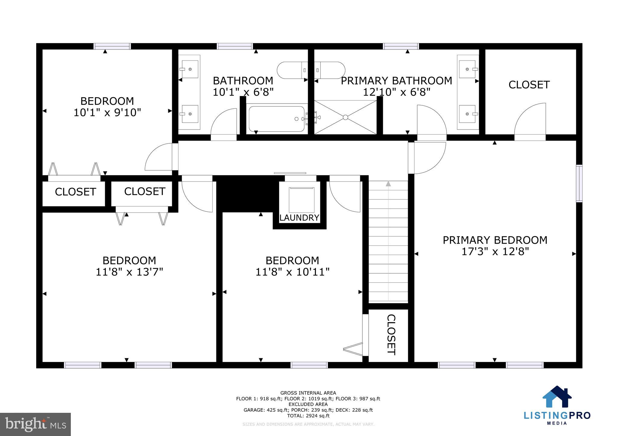 MAXWELL HALL - Residential