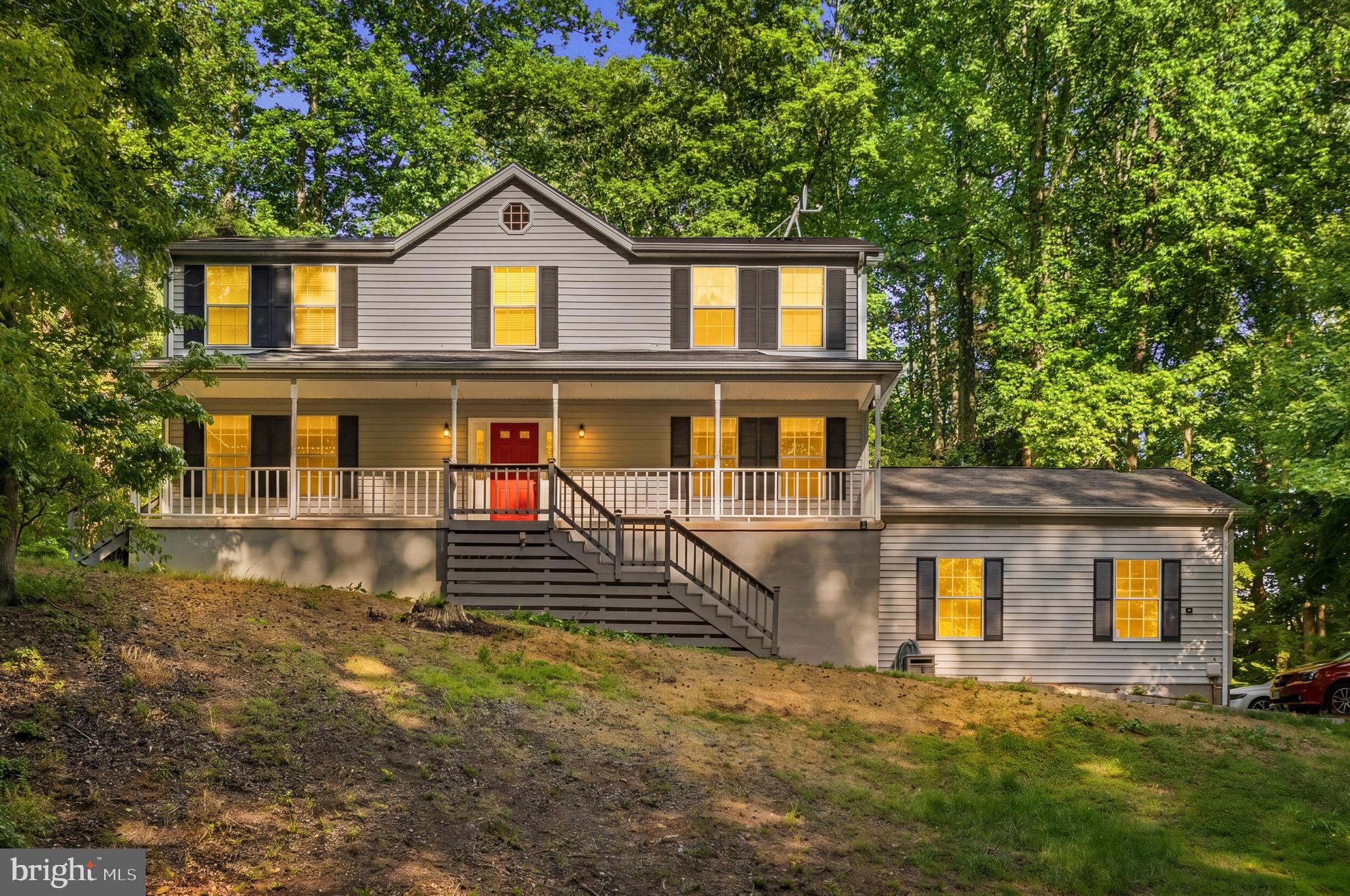 MAXWELL HALL - Residential