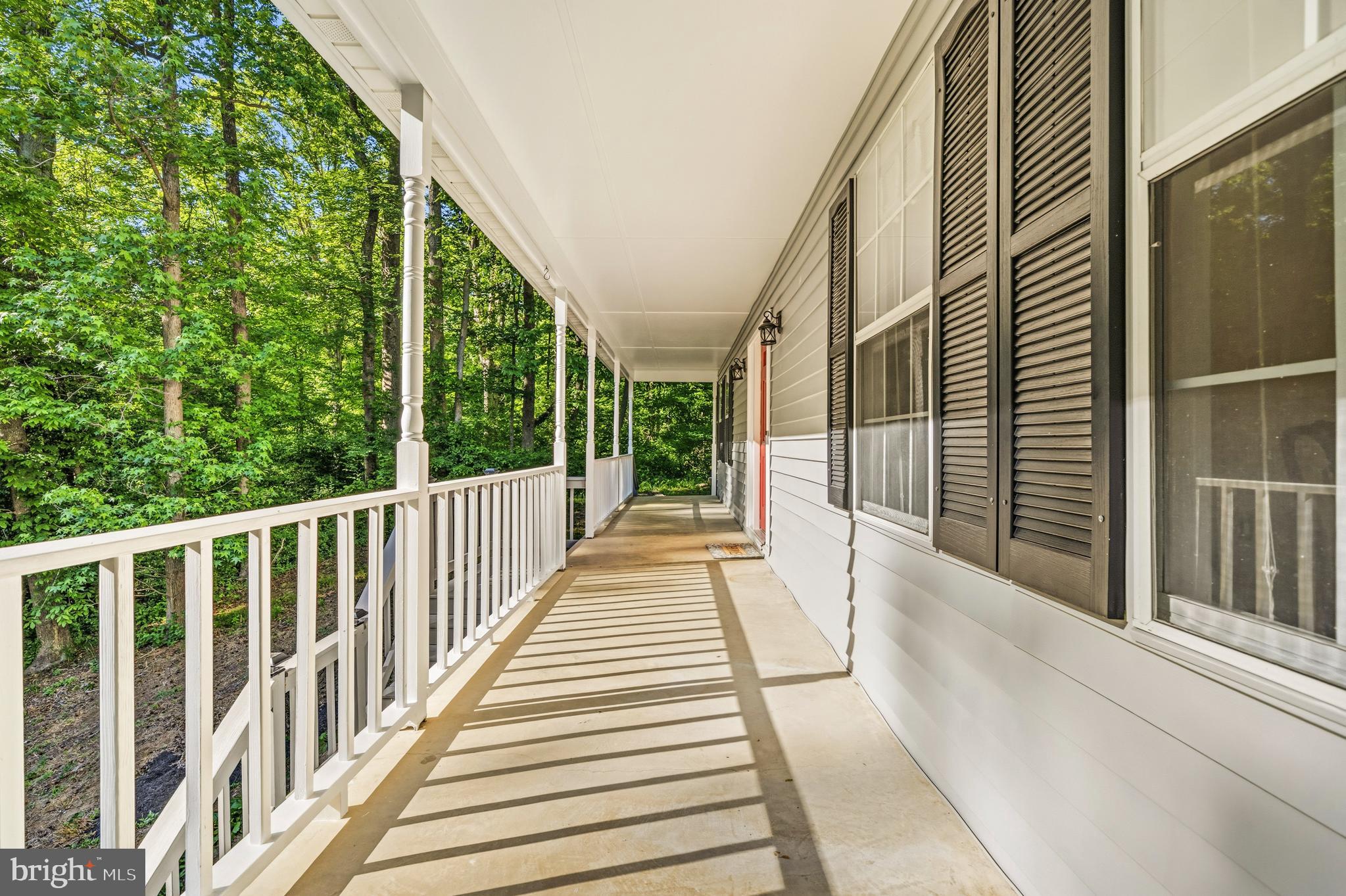 MAXWELL HALL - Residential