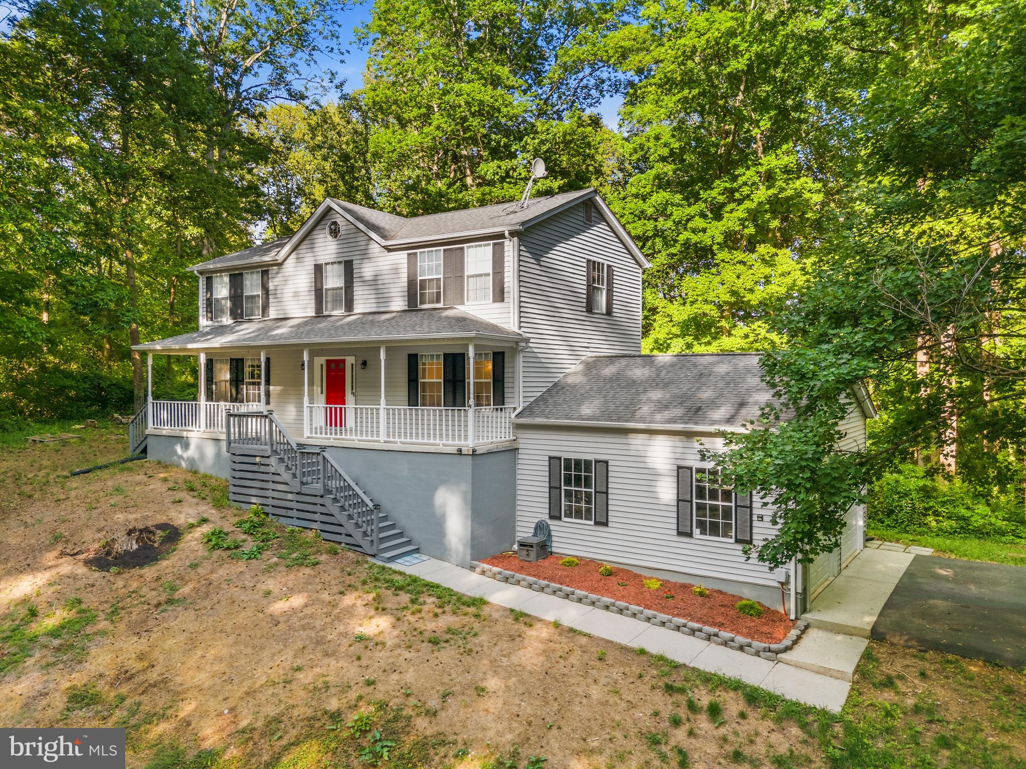 MAXWELL HALL - Residential