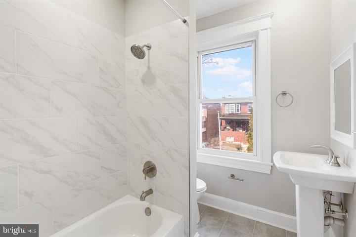 FRANKLINTOWN ROAD - Residential